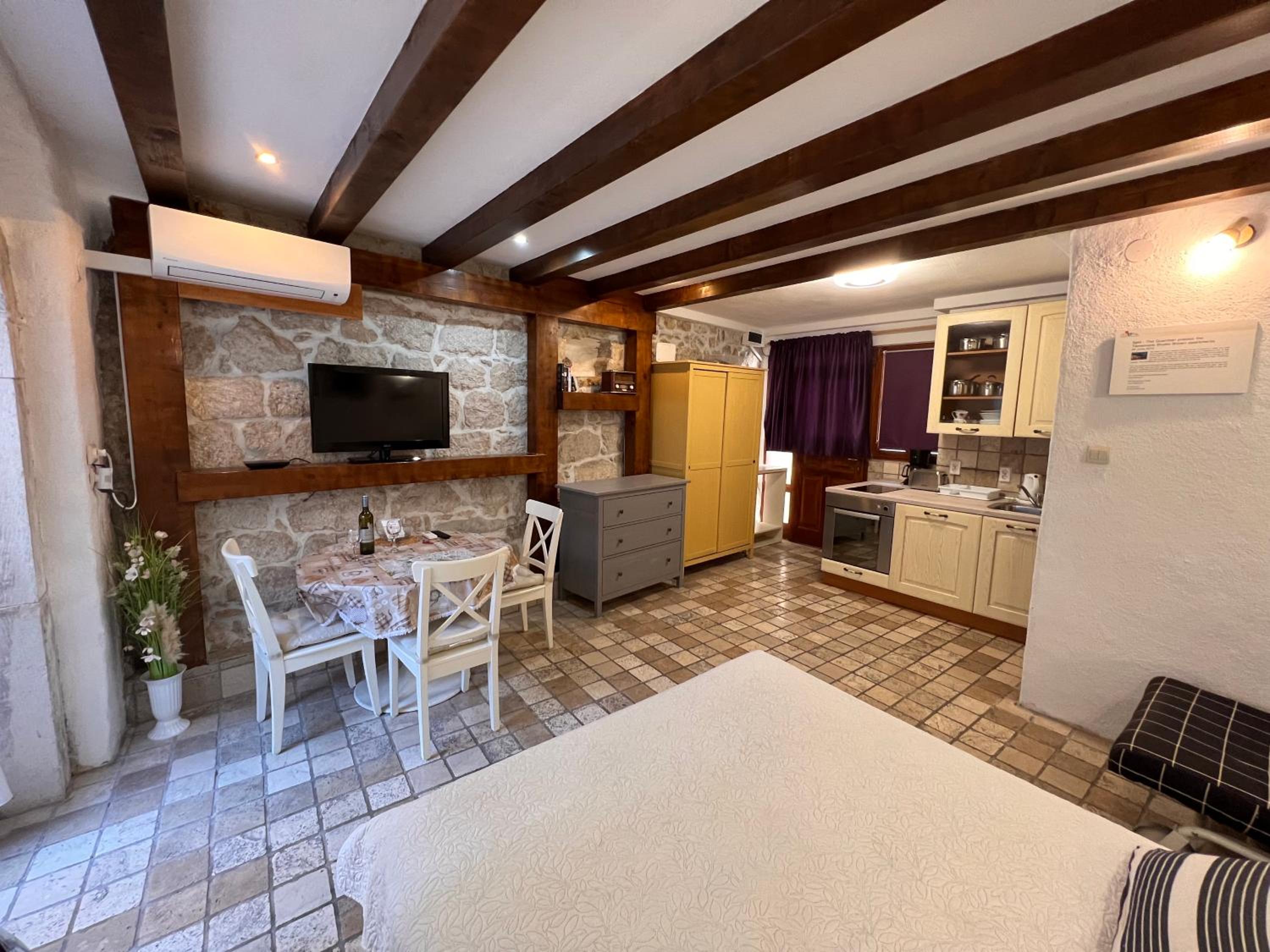 Studio with Terrace - Photo 28