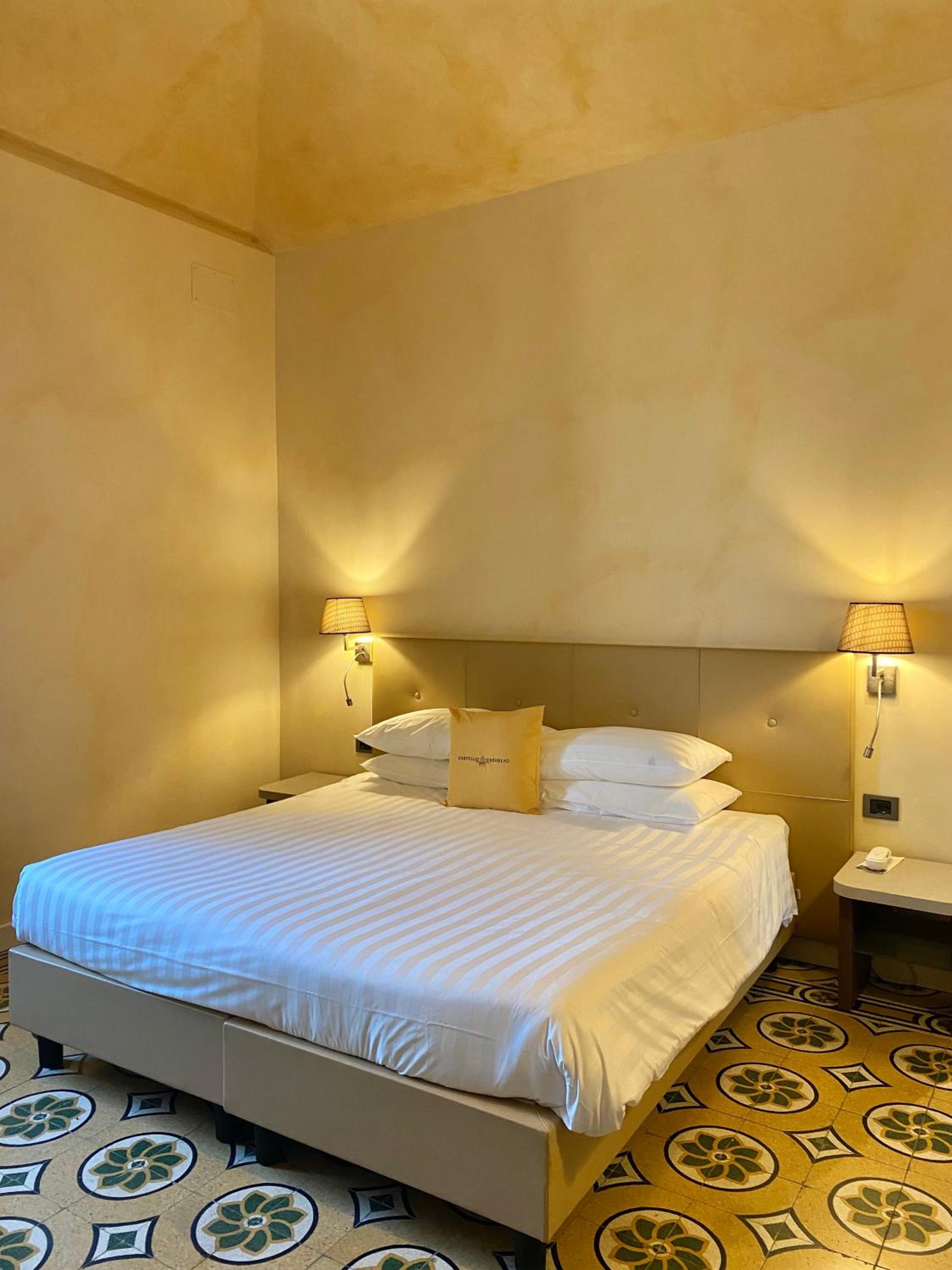 Junior Suite with Garden View - Photo 1