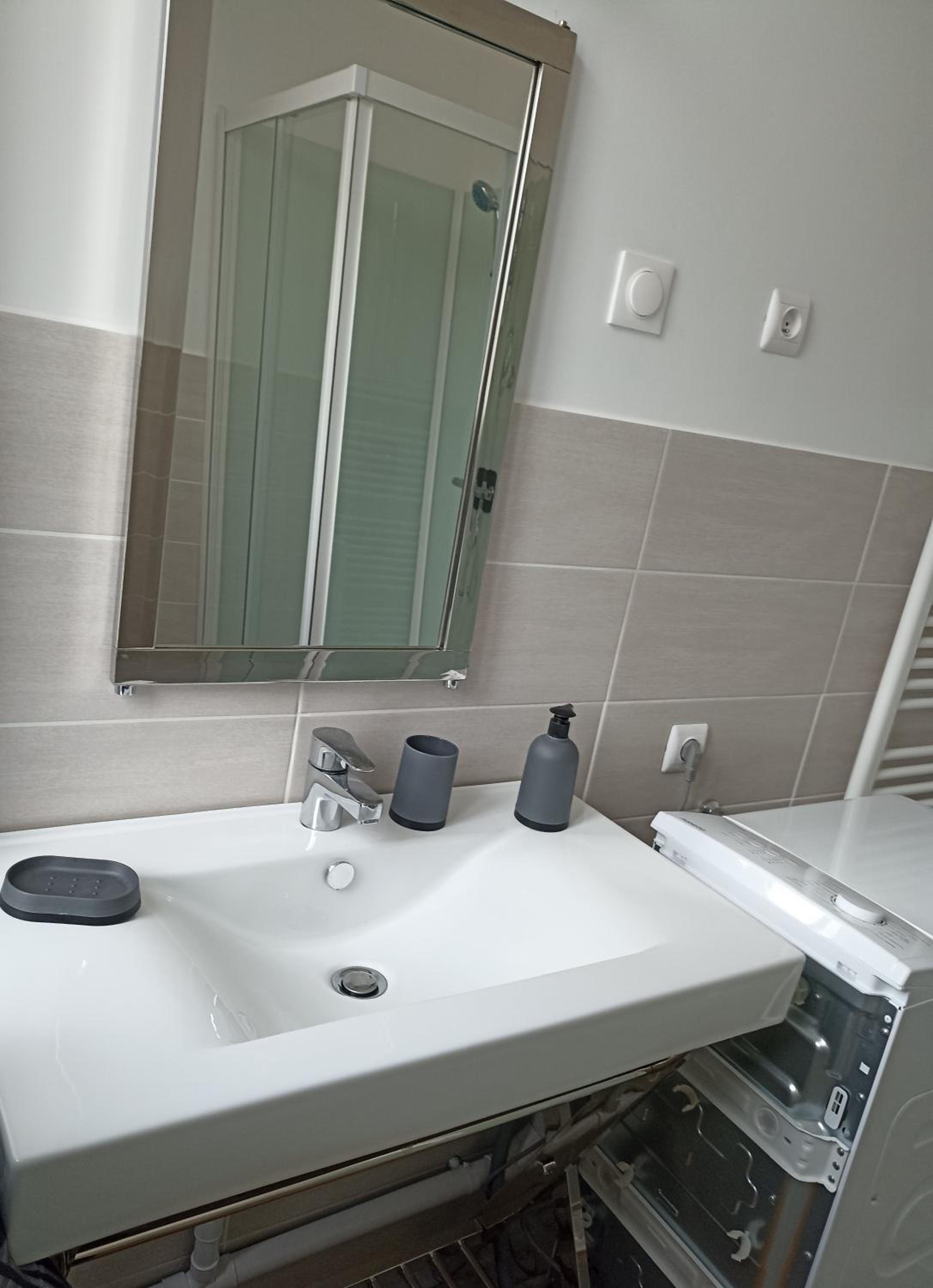 Apartment - Photo 16