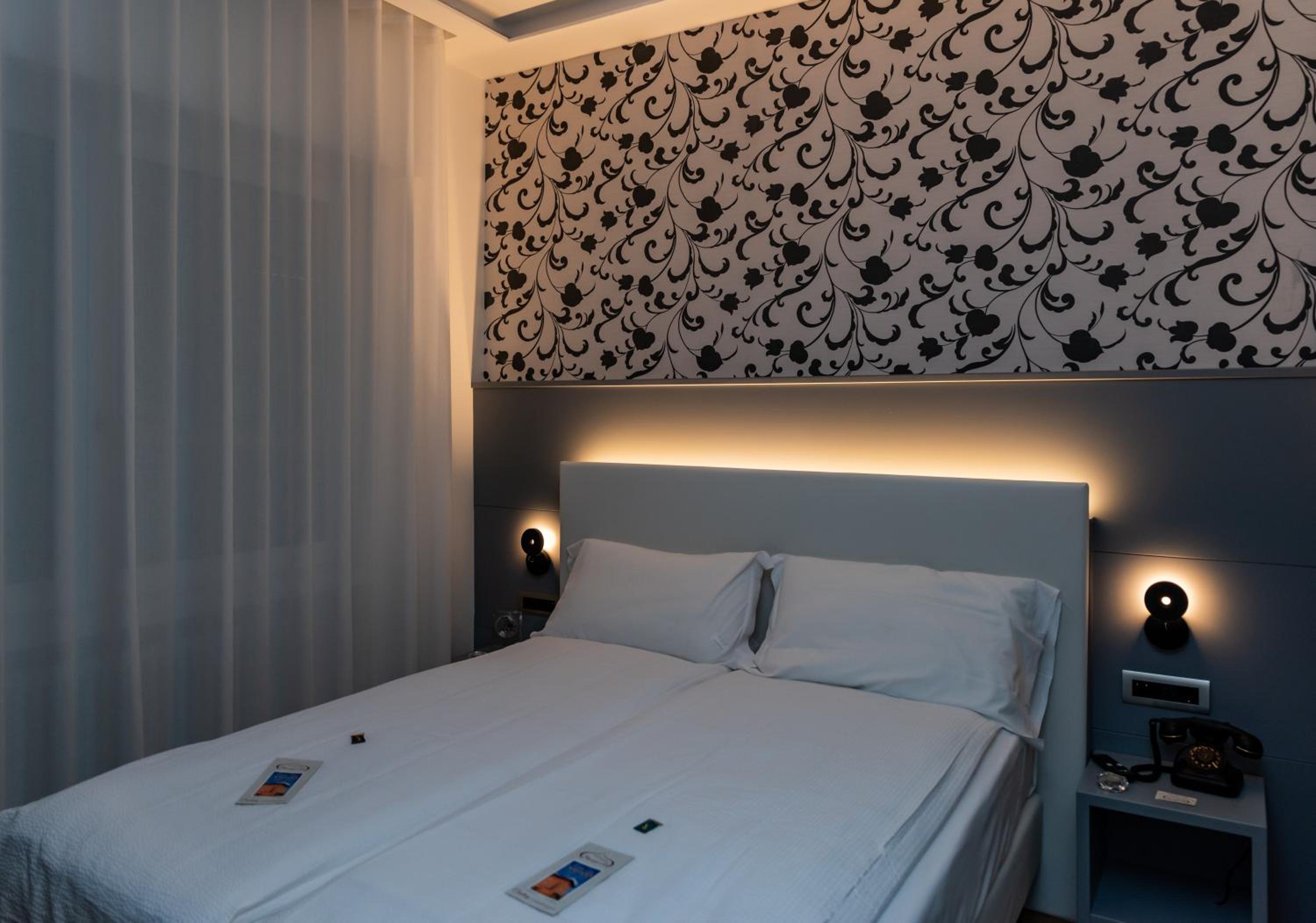 Double or Twin Room - Photo 1