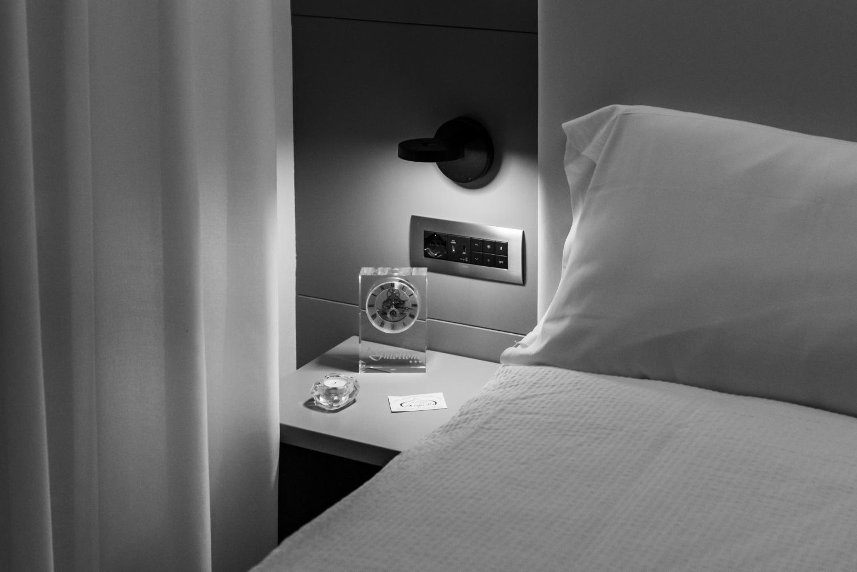 Double or Twin Room - Photo 5