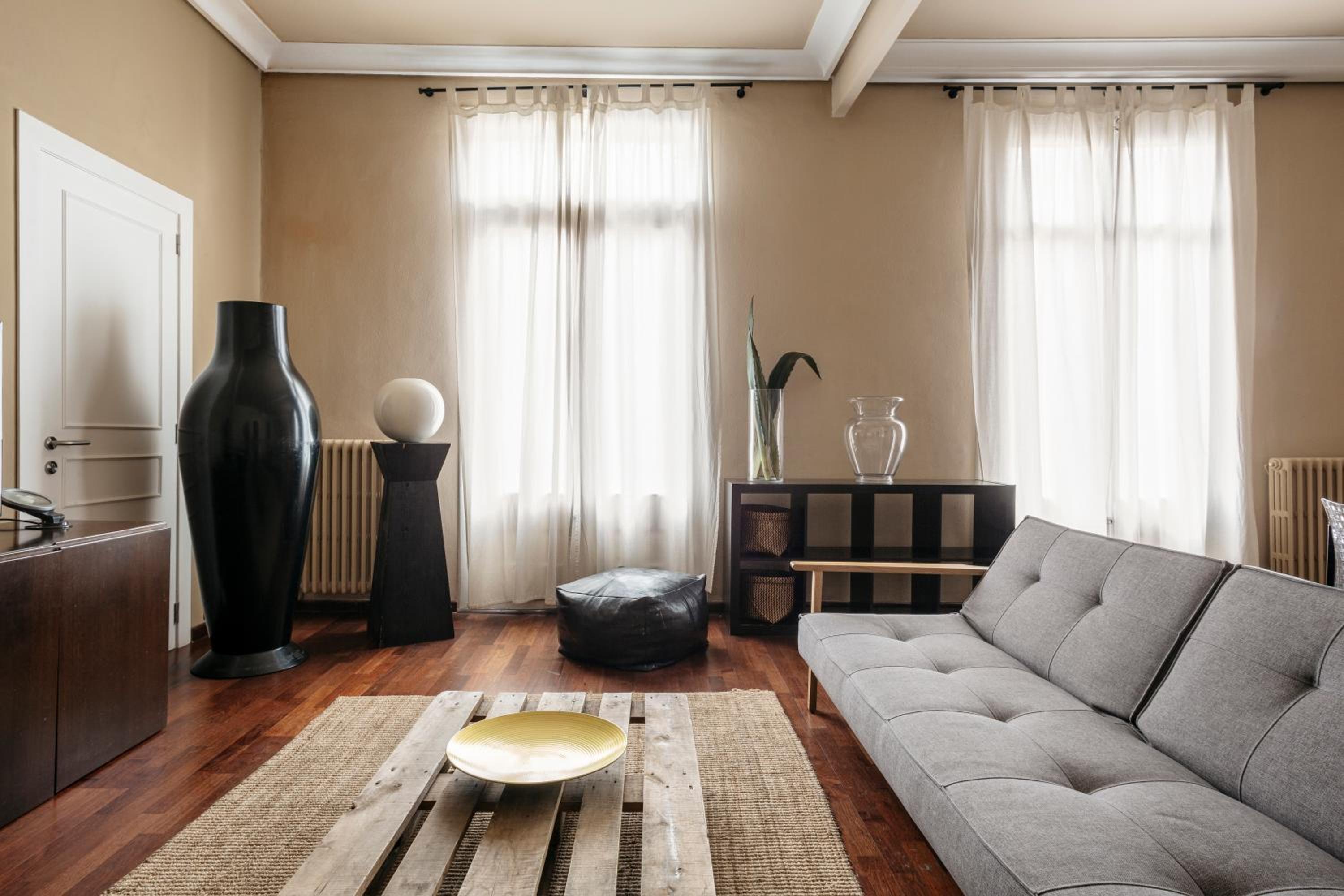 Superior One-Bedroom Apartment photo 2