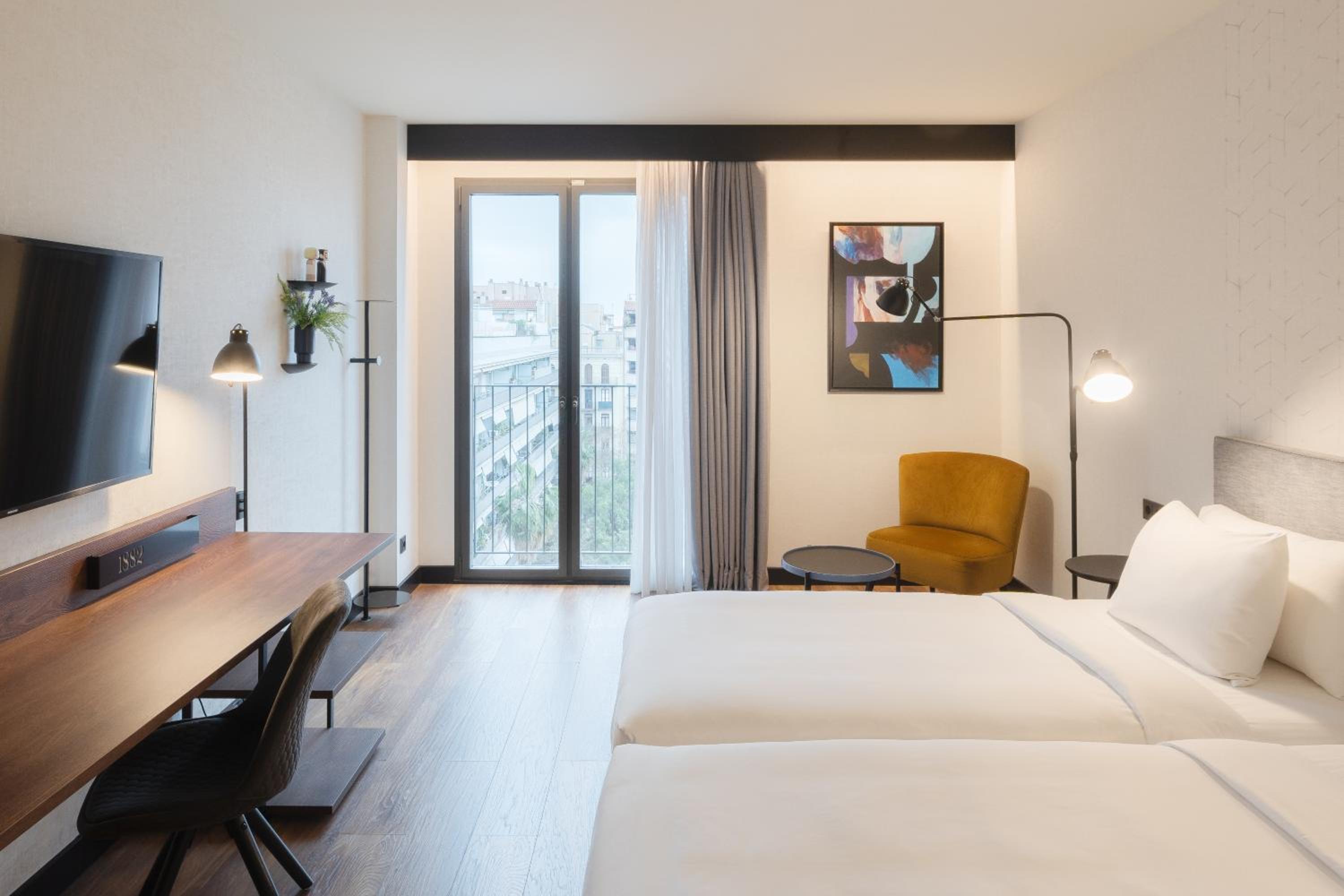 Premium Room - Photo 6