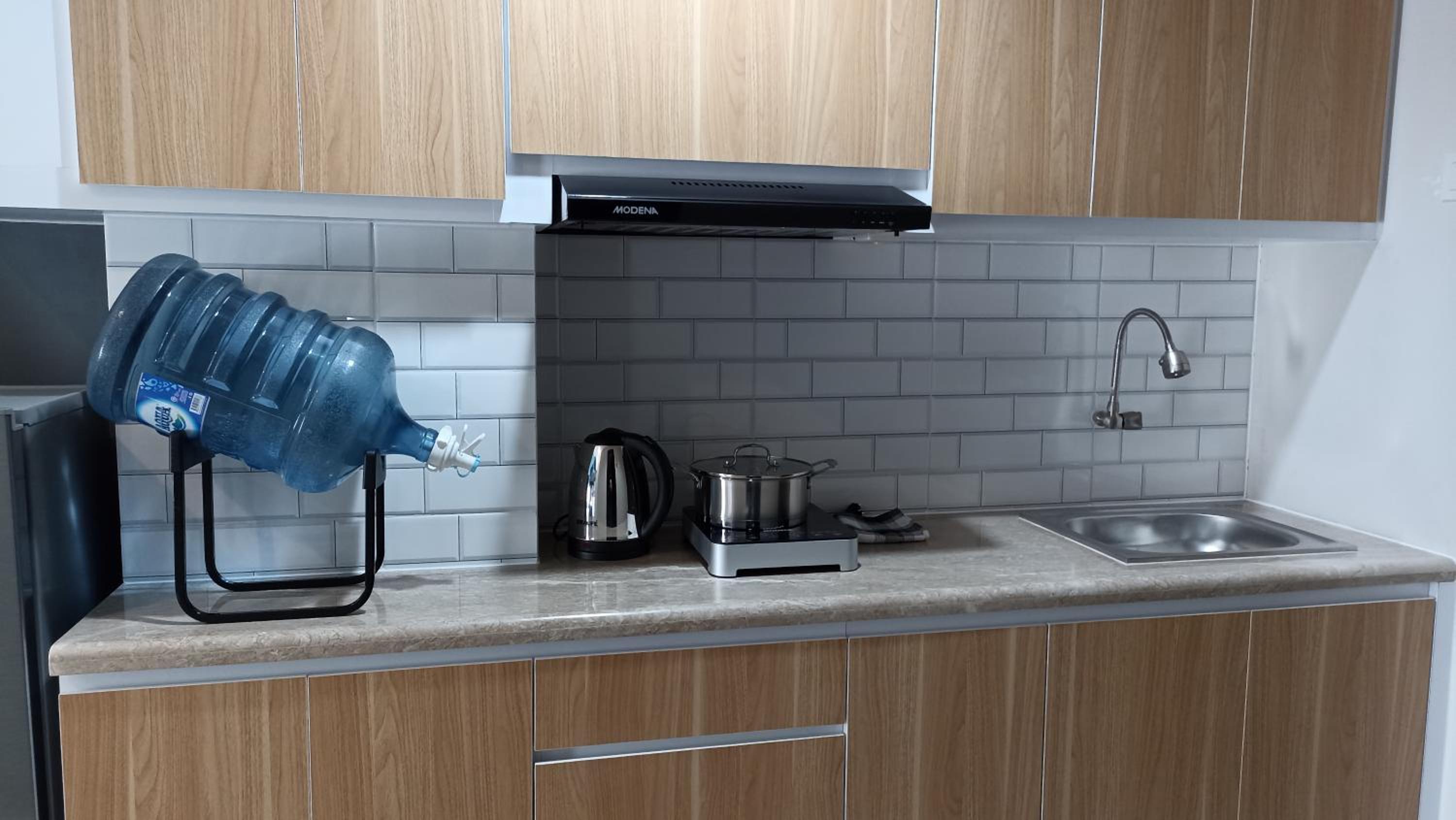 One-Bedroom Apartment - Photo 8