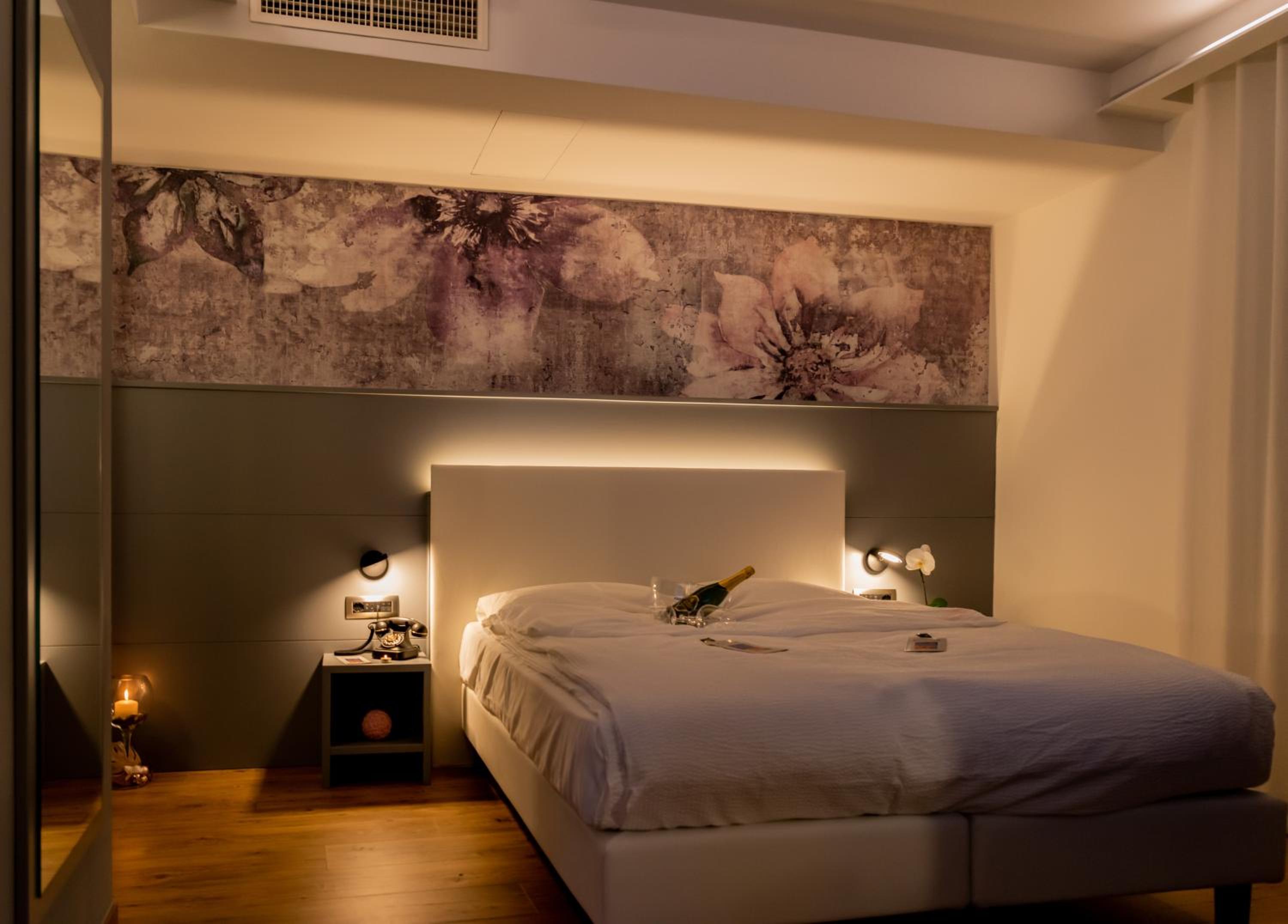 Deluxe Junior Suite - Photo 5