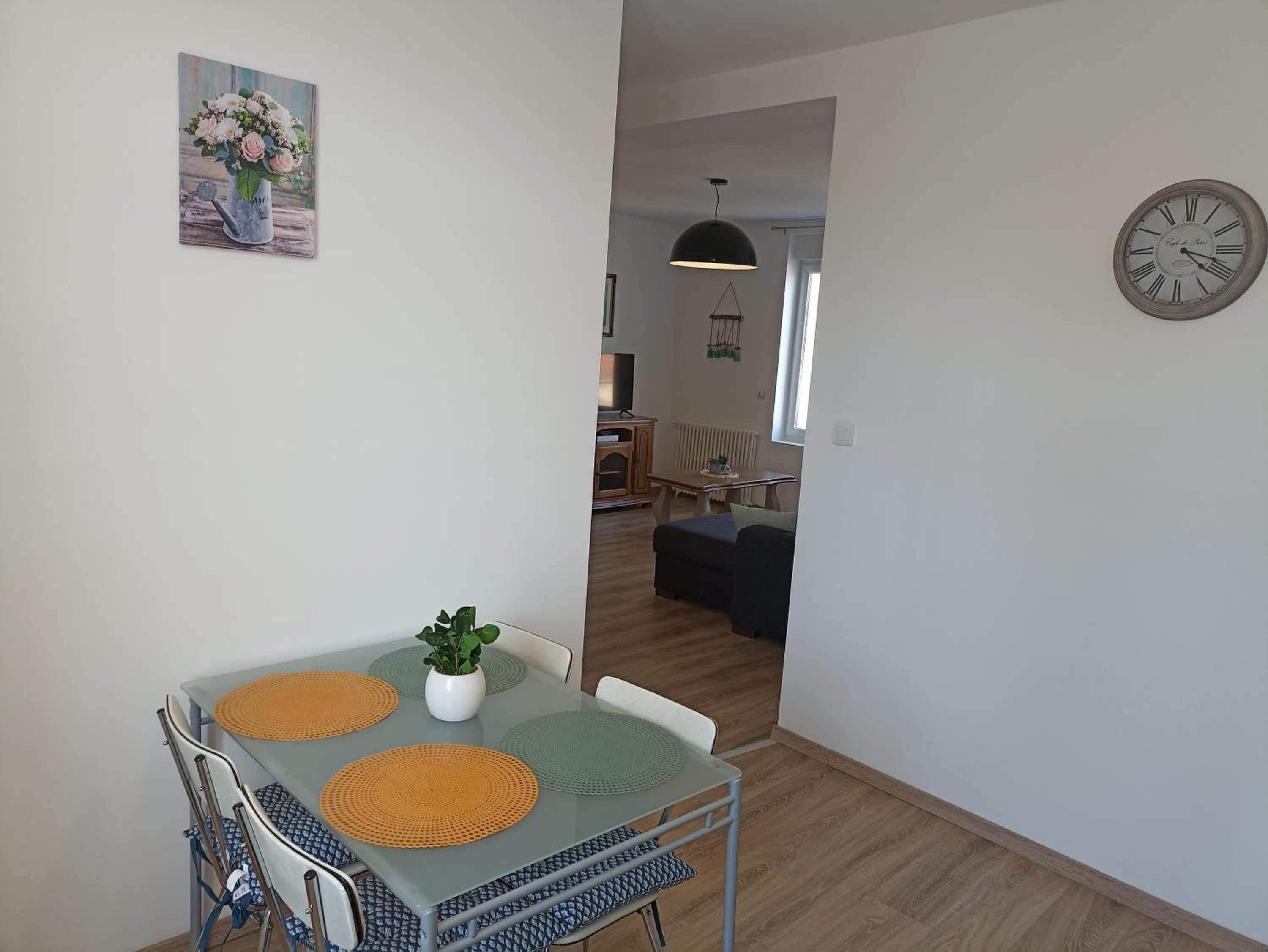 Apartment - Photo 9