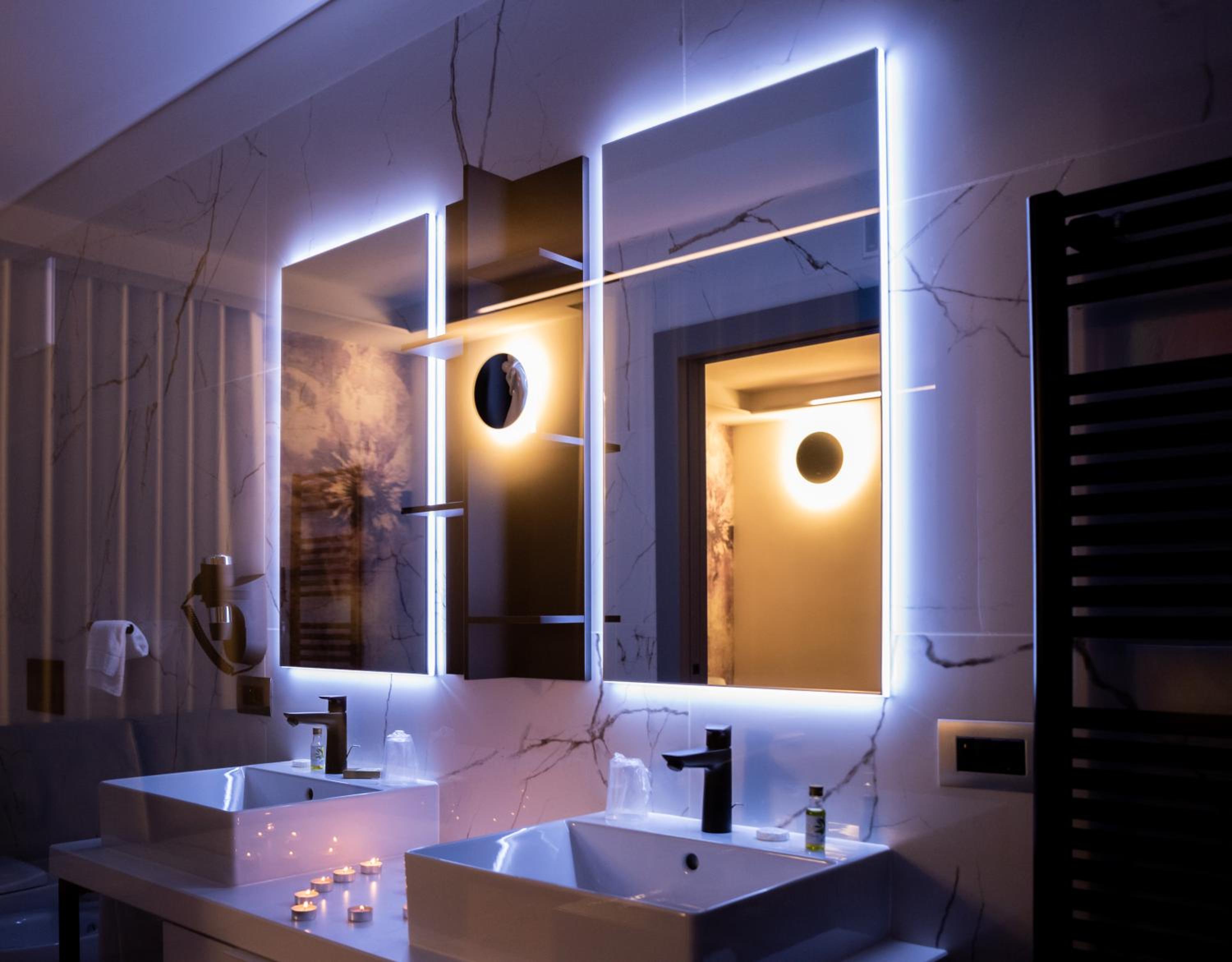 Deluxe Junior Suite - Photo 2