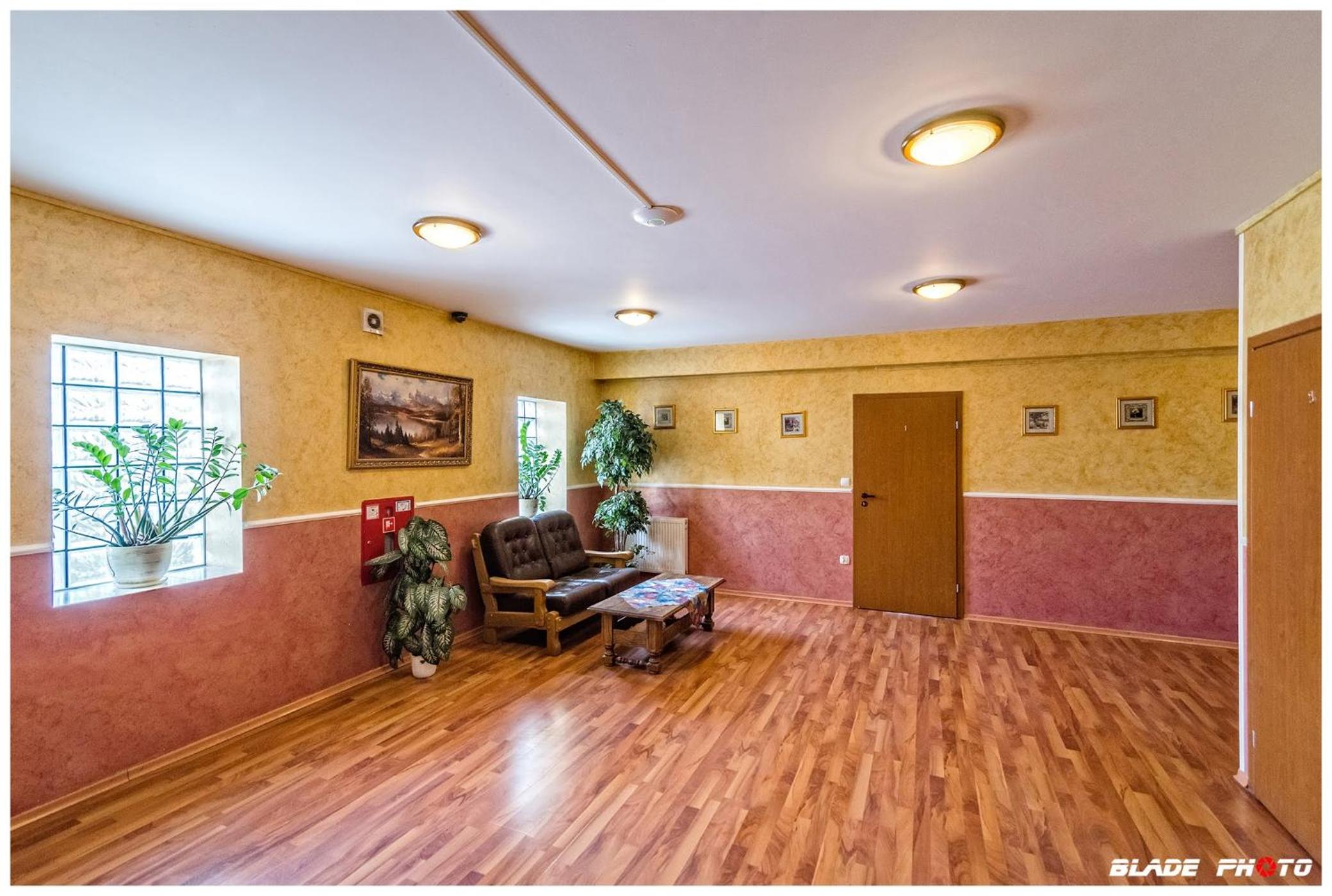 Family Room with Private Bathroom photo 3