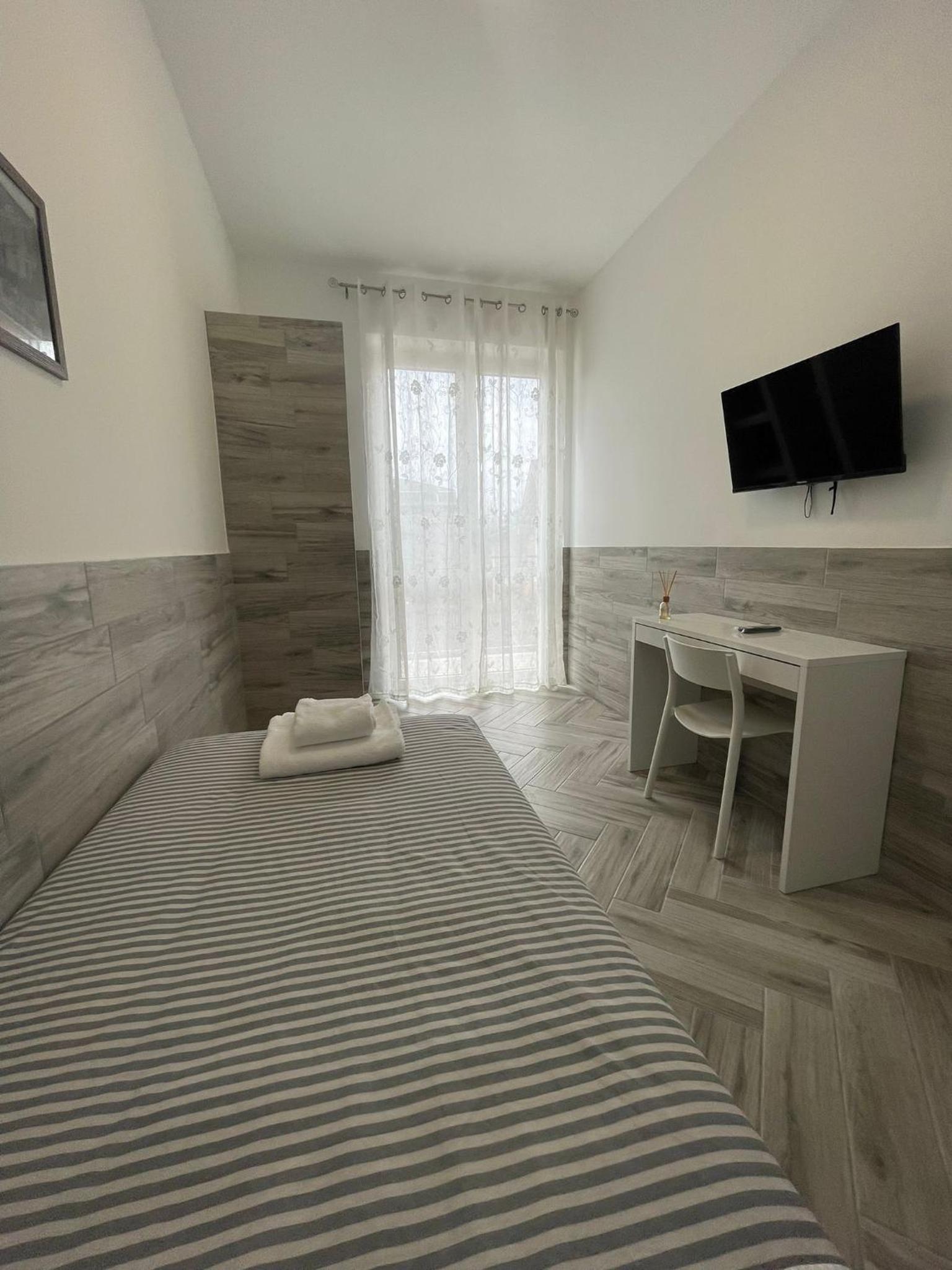 Deluxe Single Room with Balcony