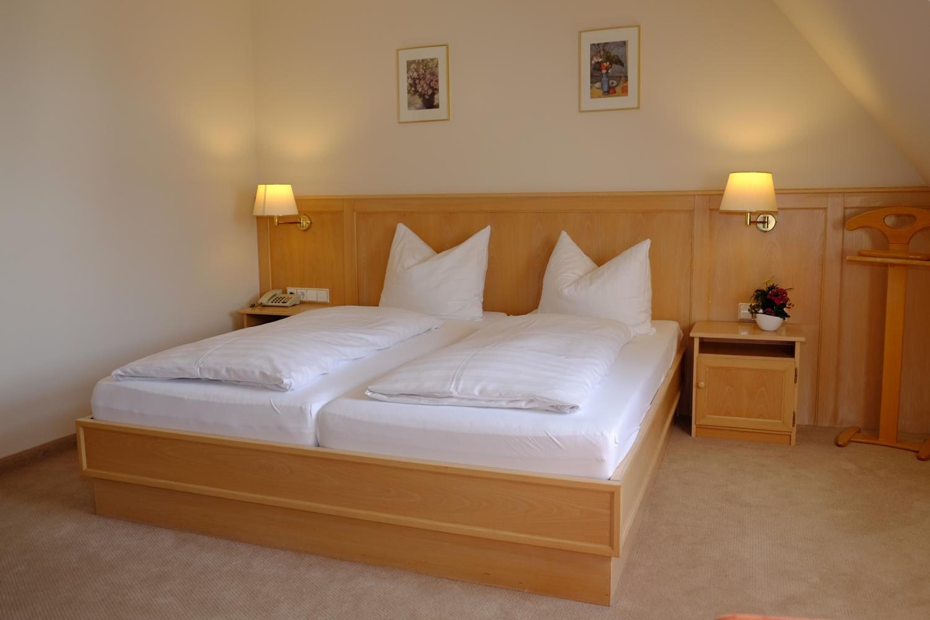 Double Room - Photo 5