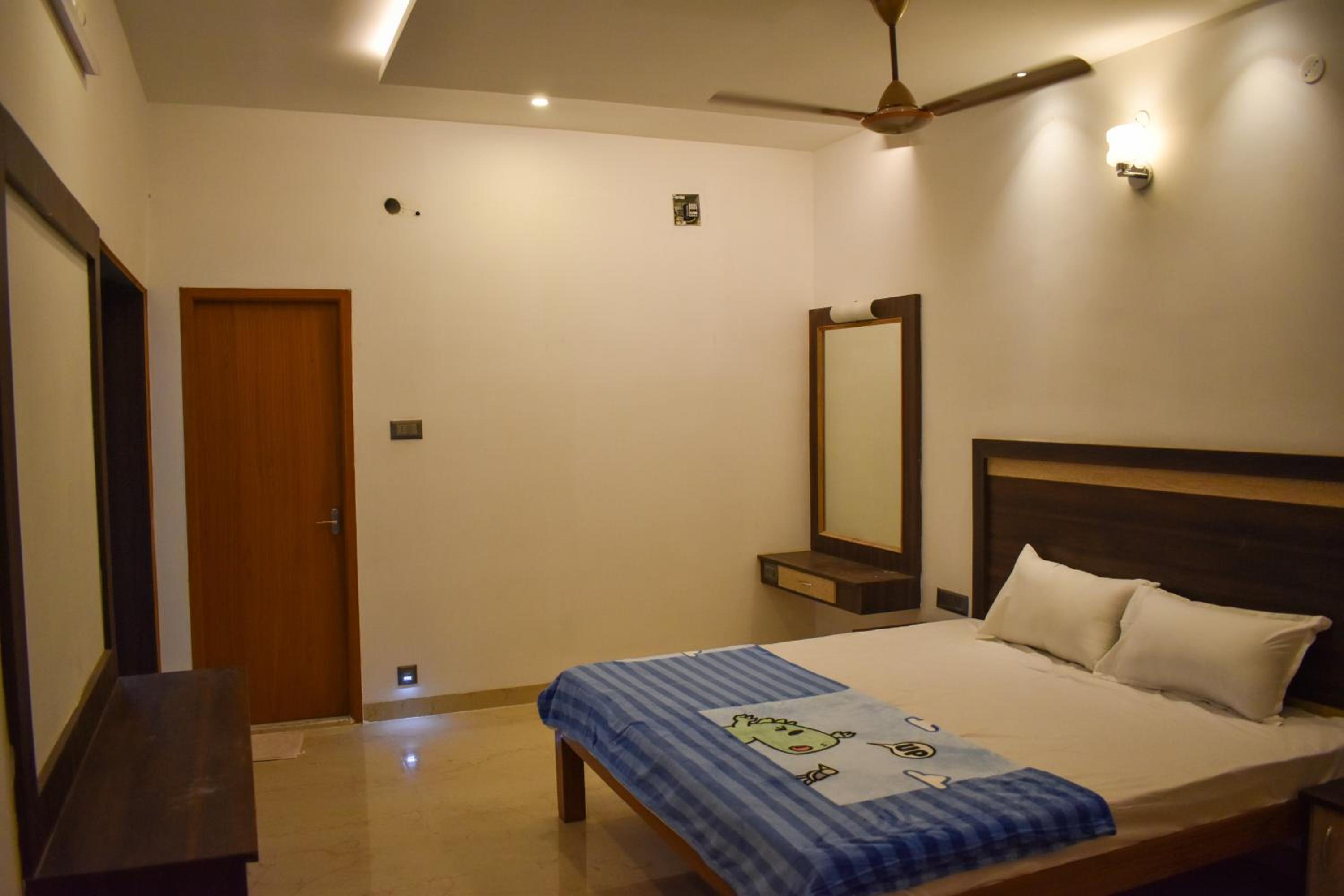 Deluxe Double Room - Photo 4