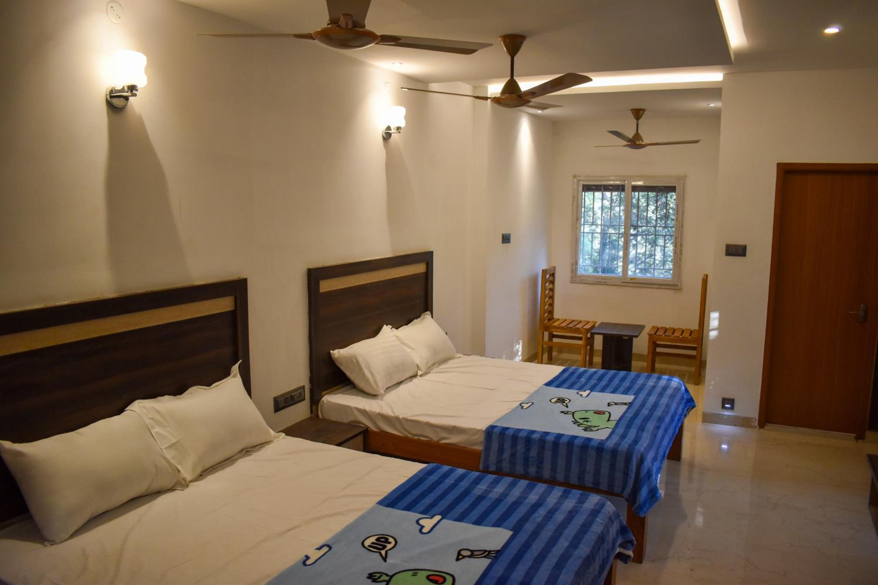 Family Room with Balcony - Photo 31