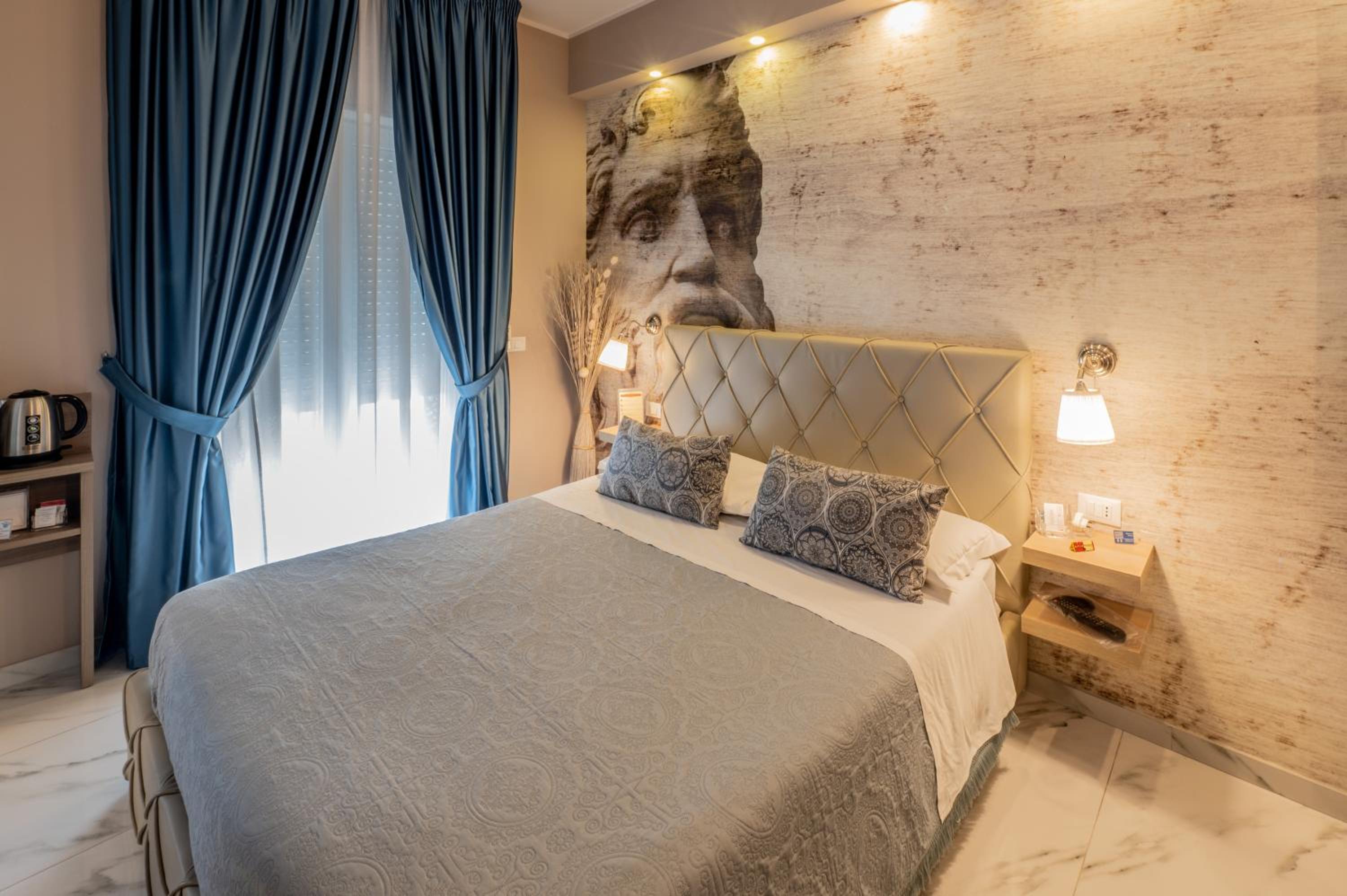 Deluxe Double Room with Balcony - Photo 1