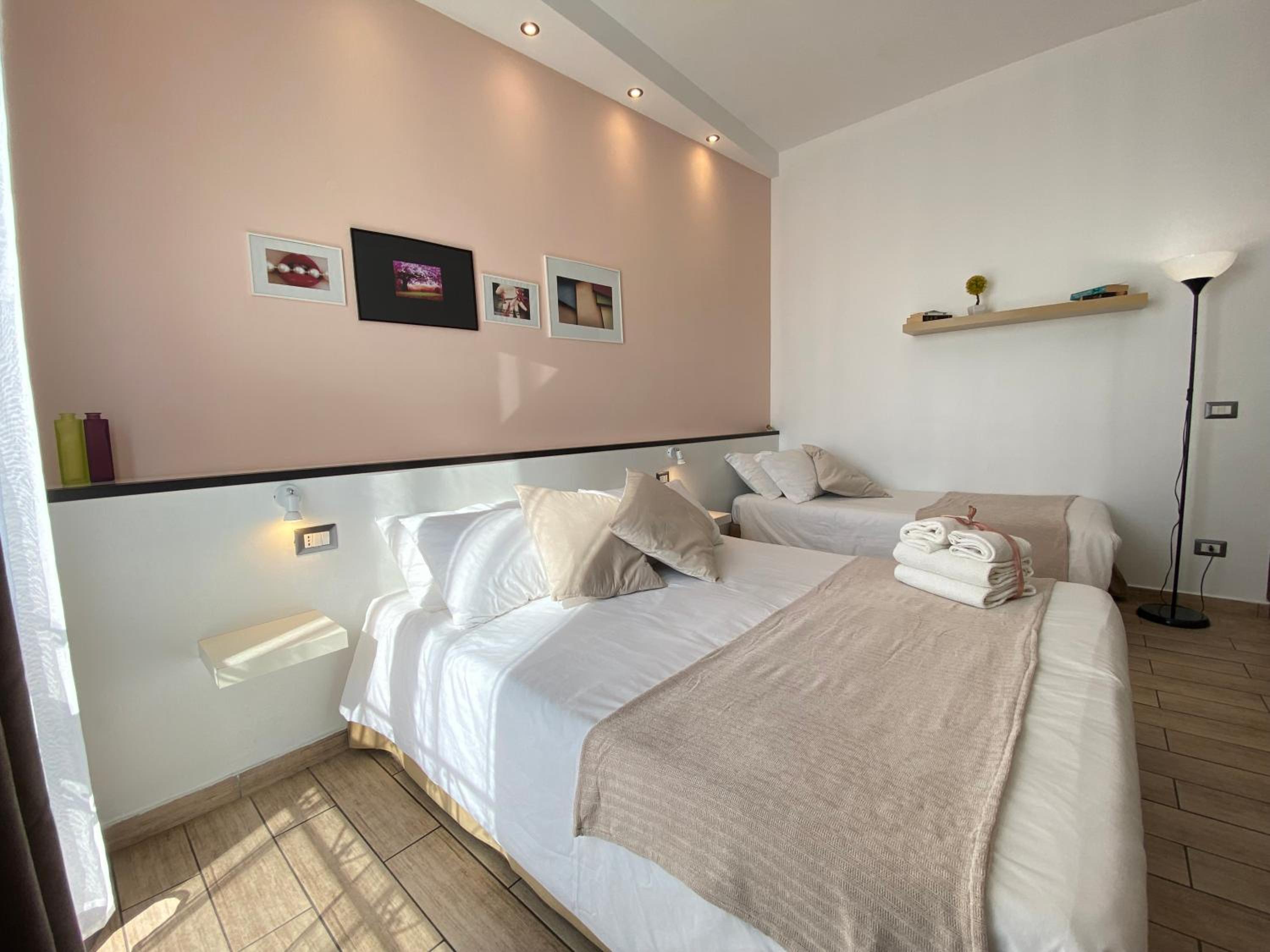 Deluxe Double Room photo 2