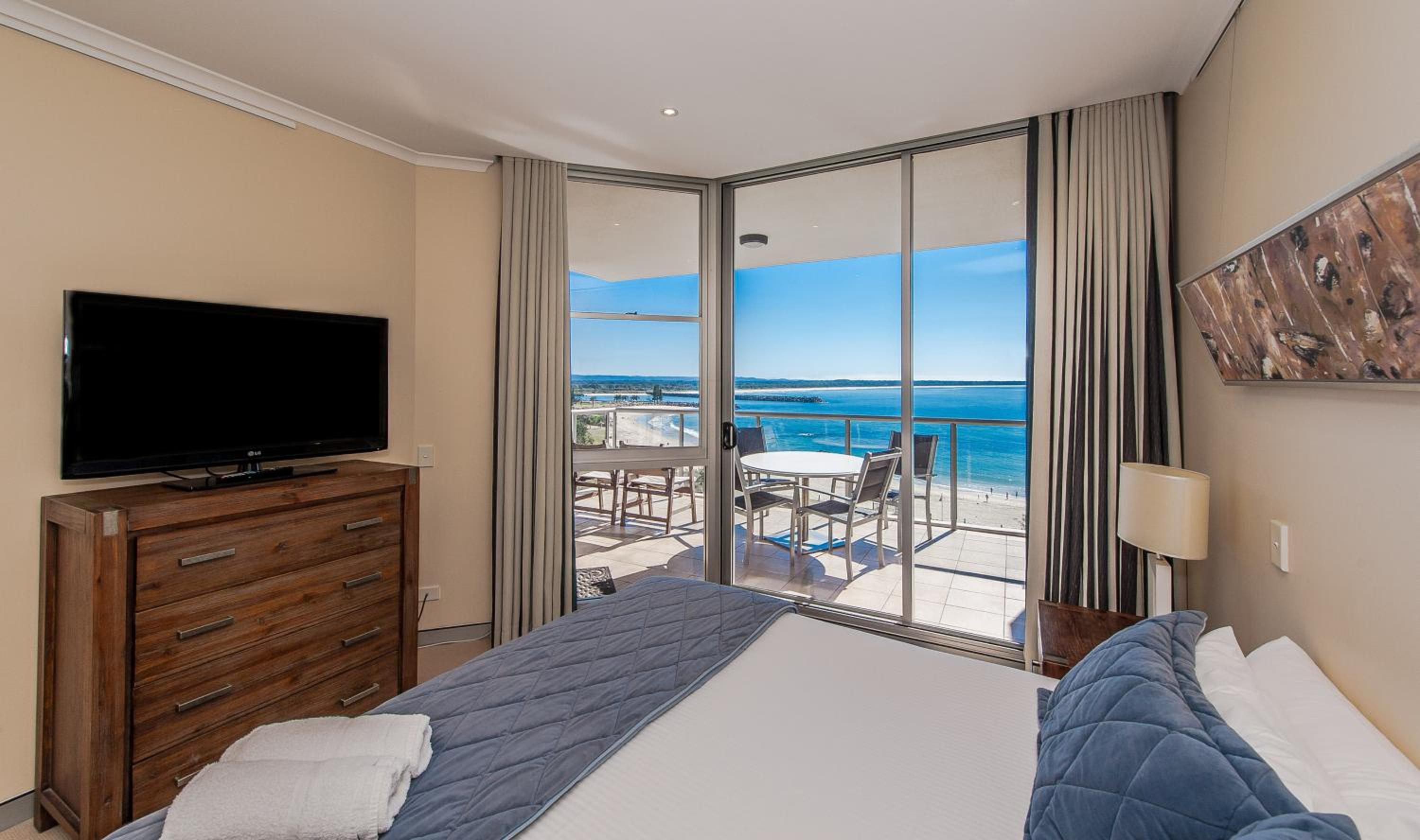 Two-Bedroom Apartment with Ocean View photo 3