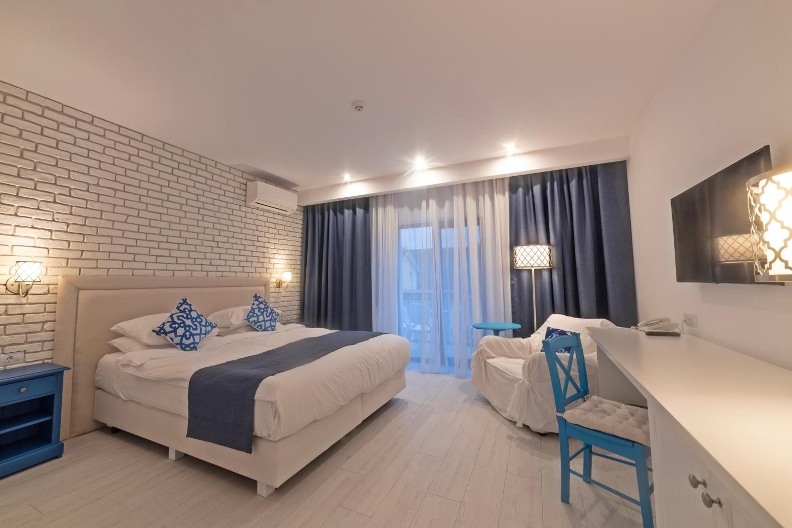 Deluxe Double or Twin Room with Garden View - Photo 37