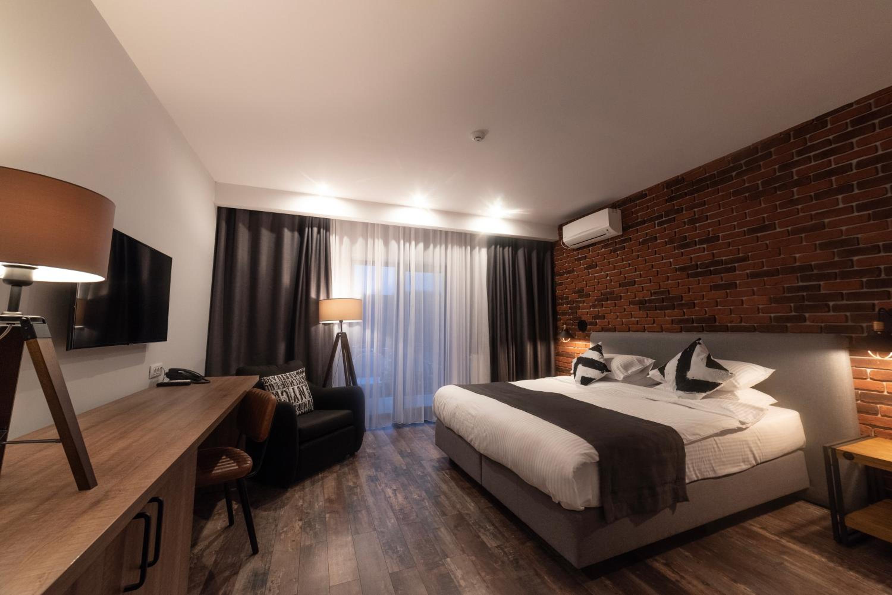 Deluxe Double or Twin Room with Garden View - Photo 3