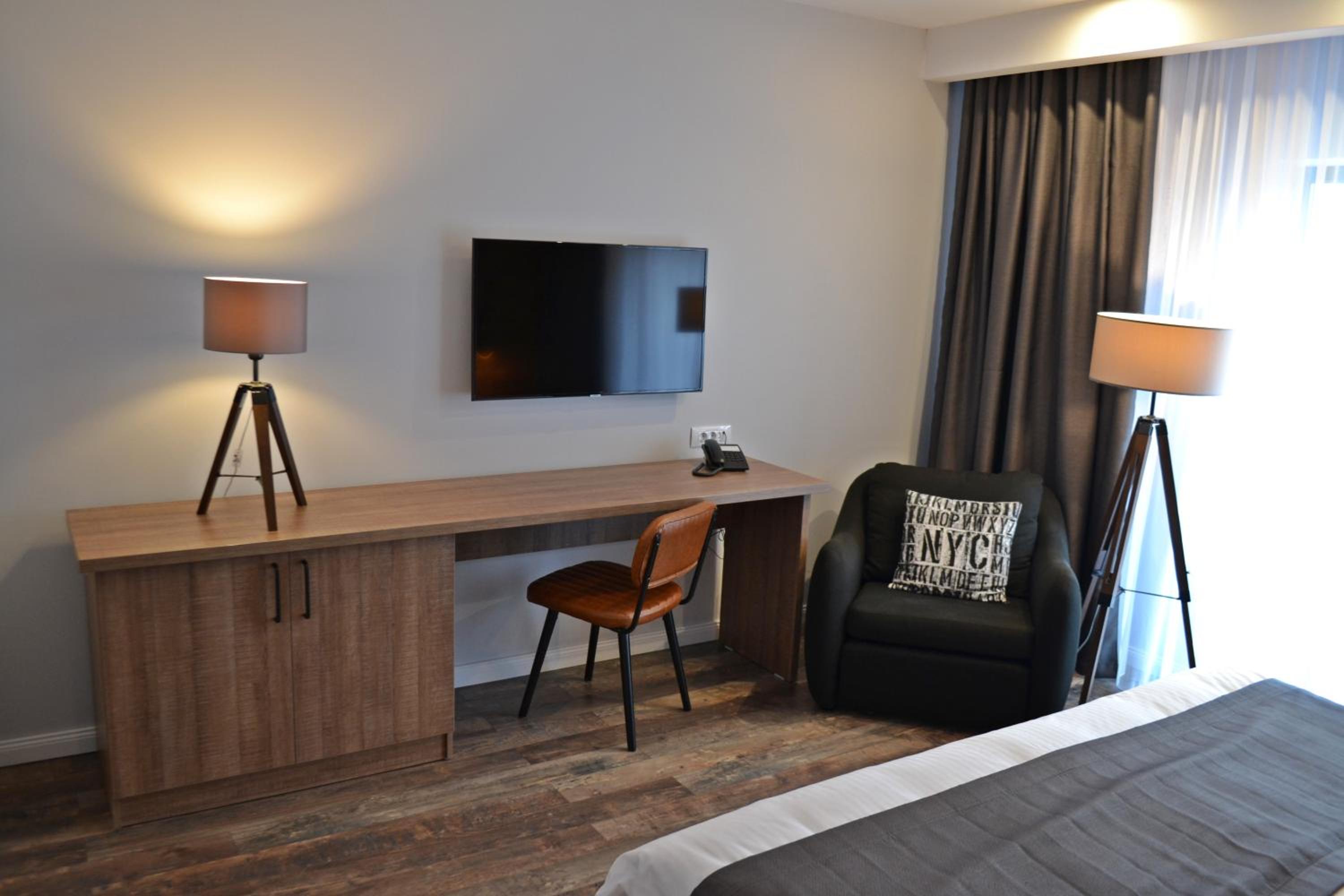 Deluxe Double or Twin Room with Garden View - Photo 6