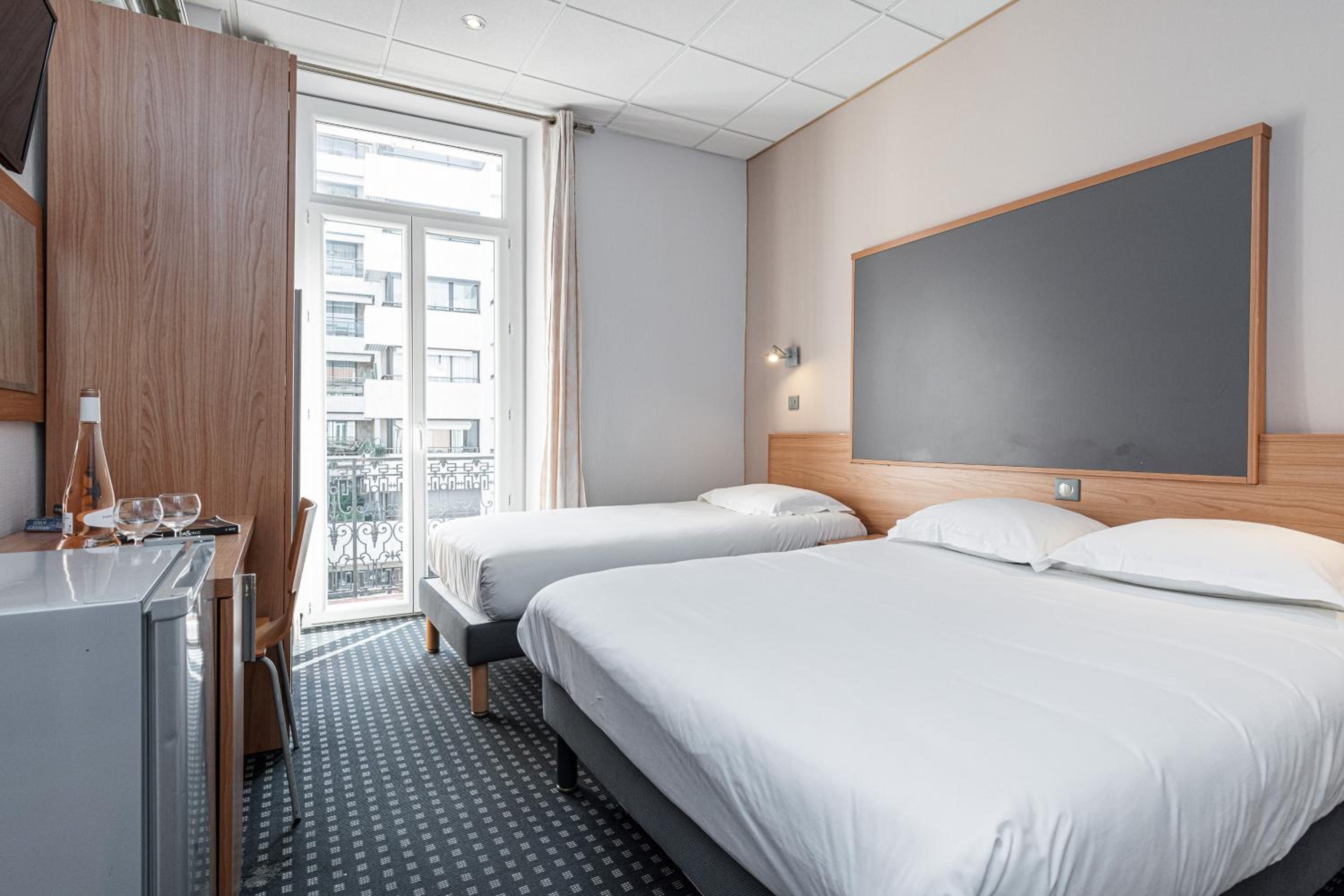 Deluxe Suite with Sea View