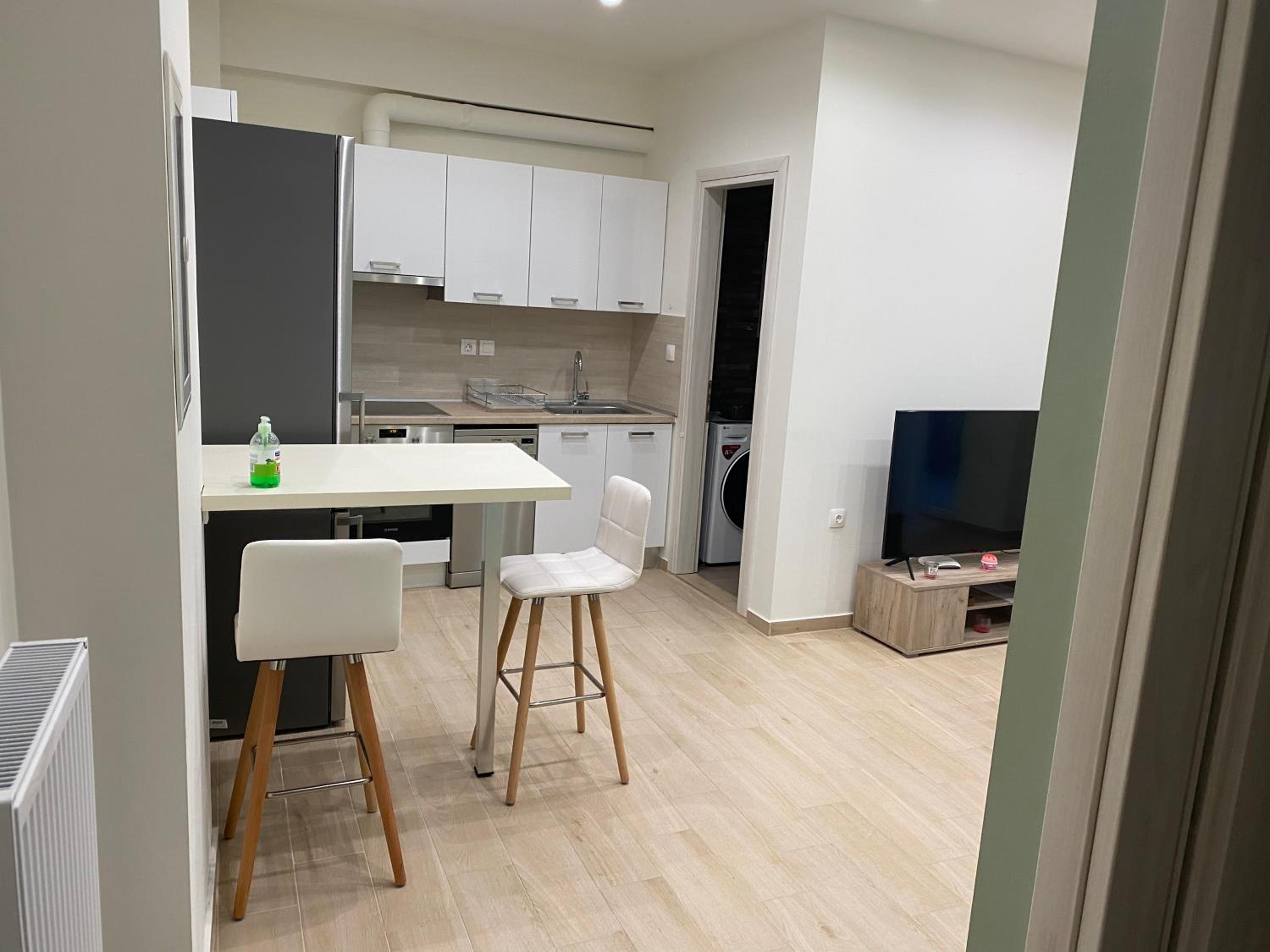 One-Bedroom Apartment - Photo 19