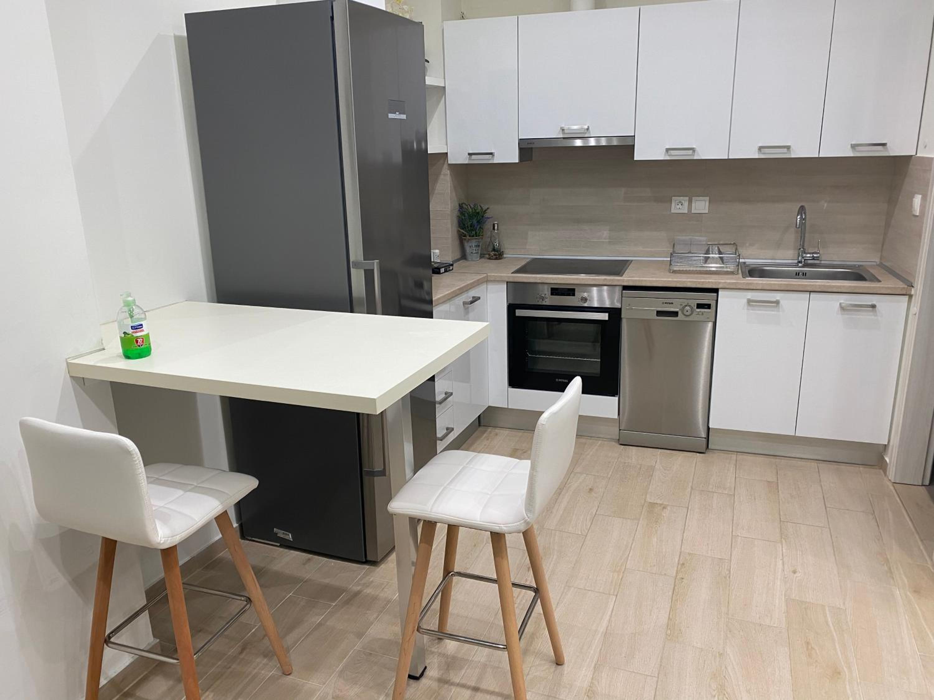 One-Bedroom Apartment - Photo 10
