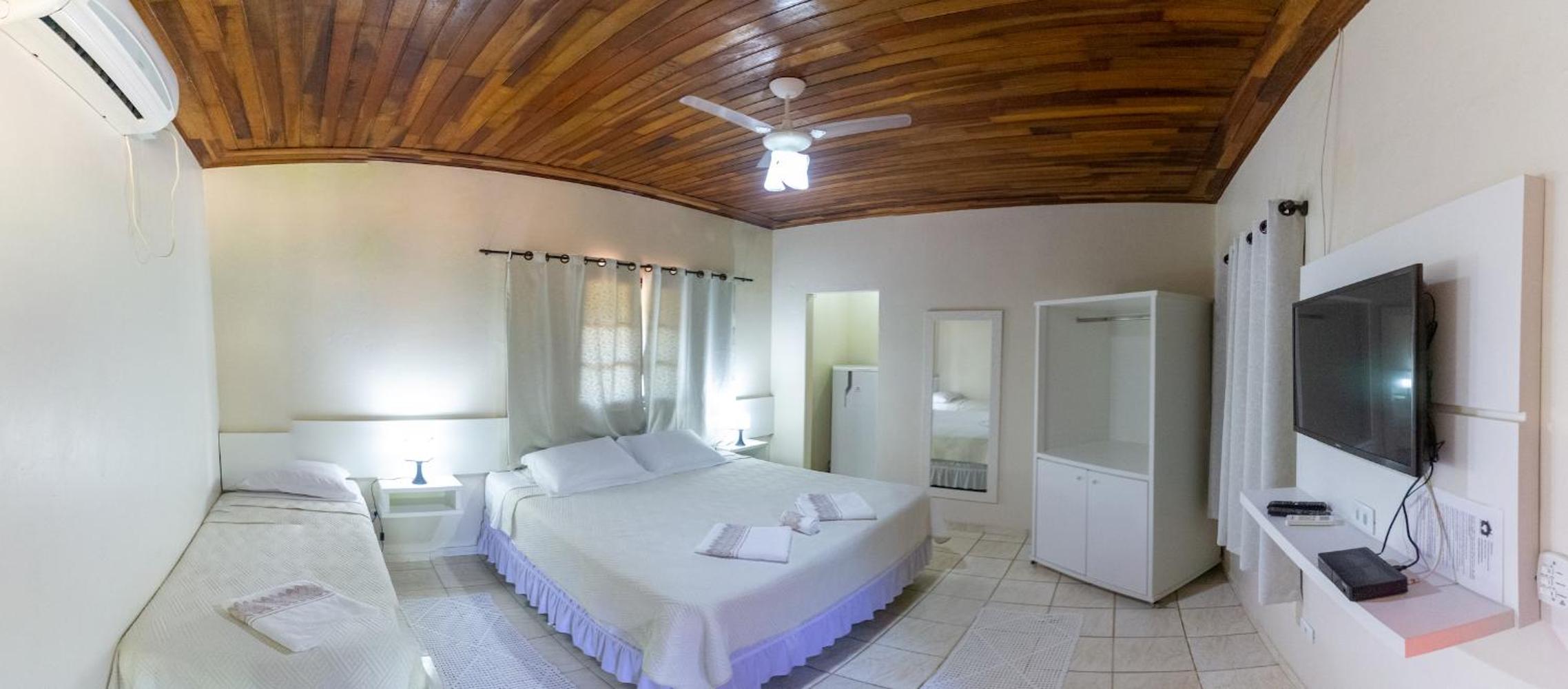 King Suite with Balcony photo 2