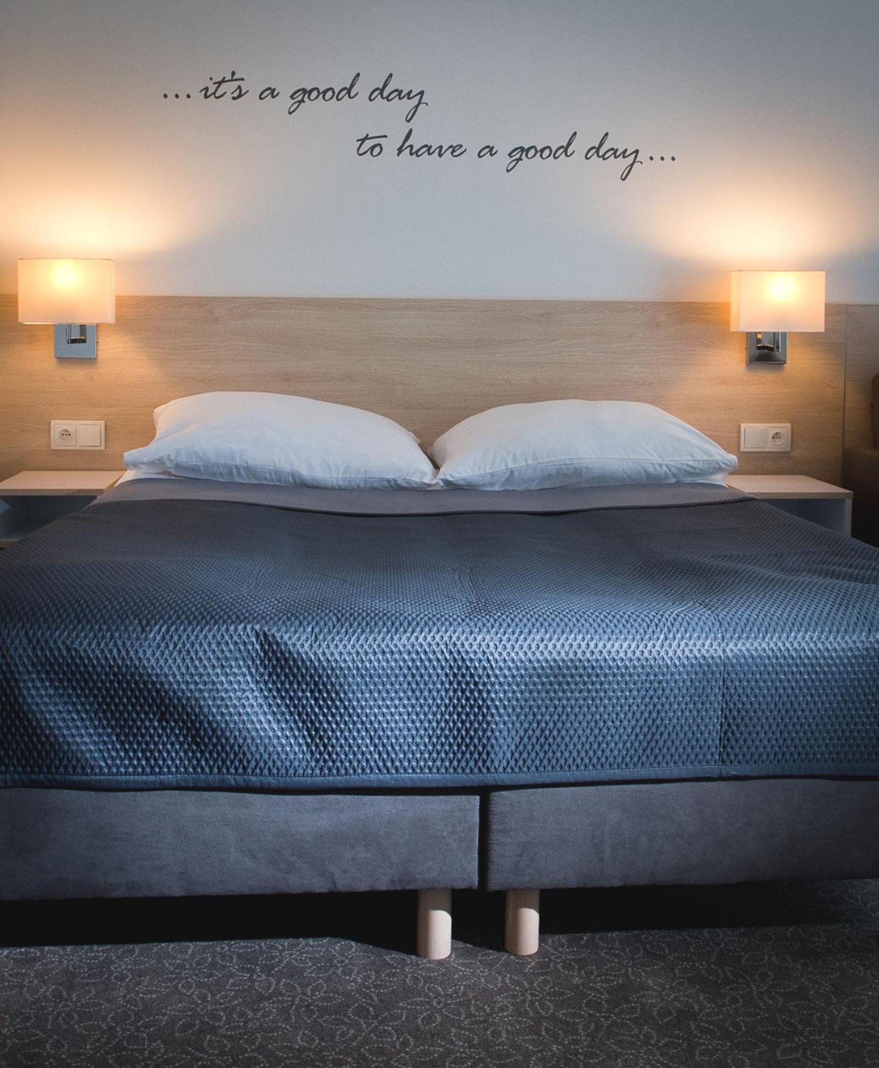Standard Double or Twin Room photo 3