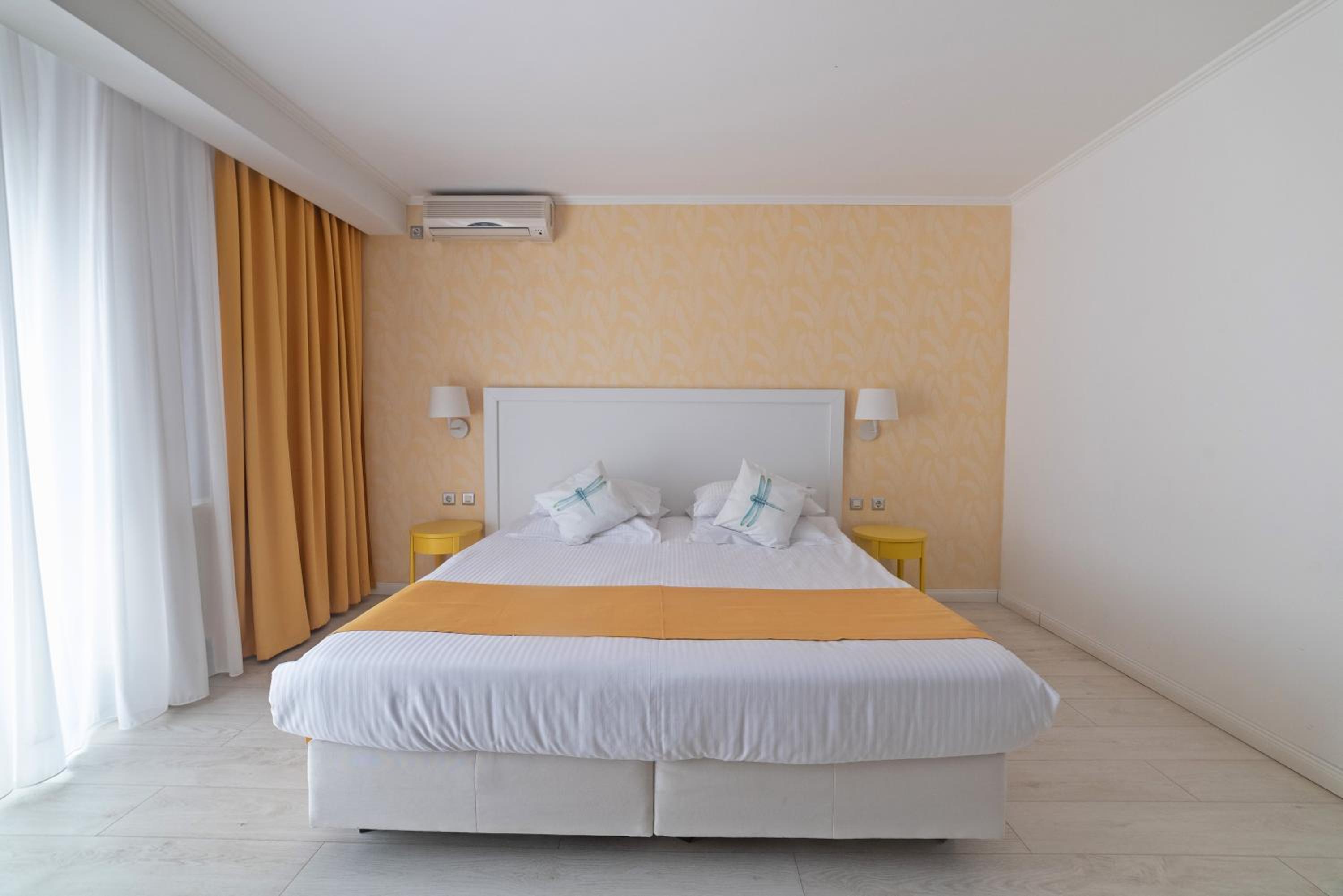 Deluxe Double or Twin Room with Balcony - Photo 45
