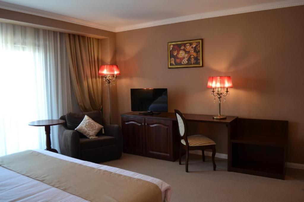 Deluxe Double or Twin Room with Balcony - Photo 62