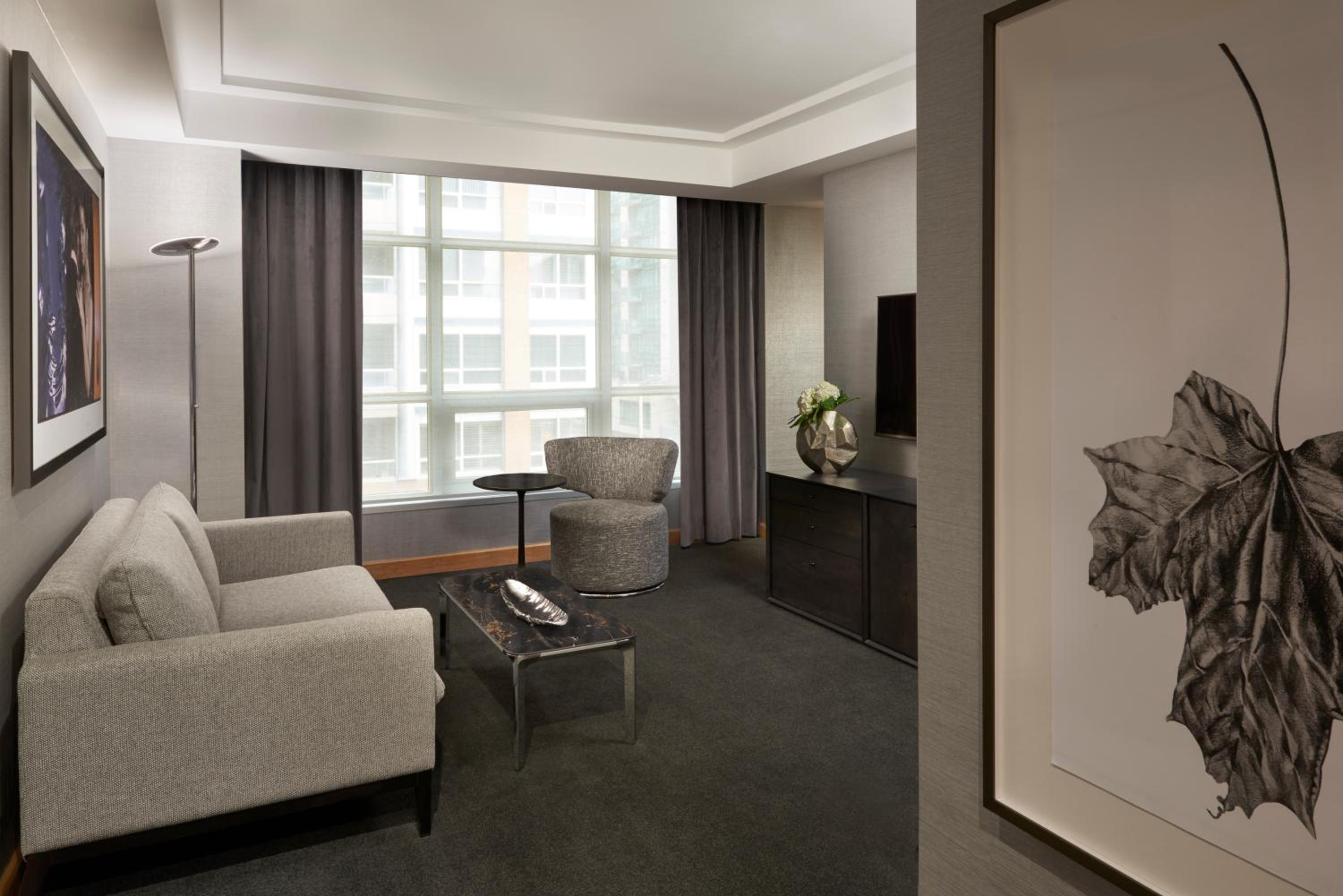 Executive Corner King Suite