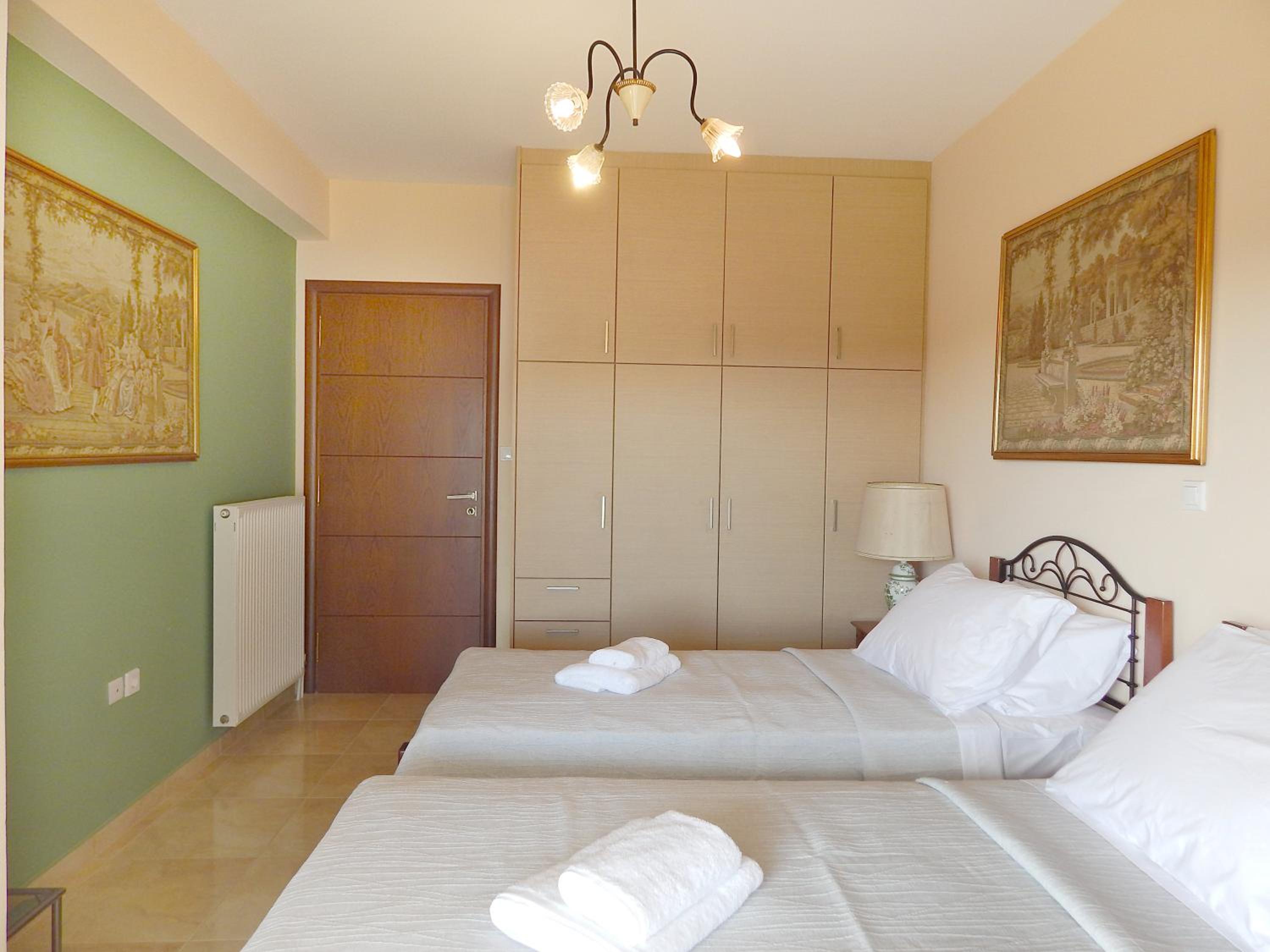 Two-Bedroom Apartment - Photo 43