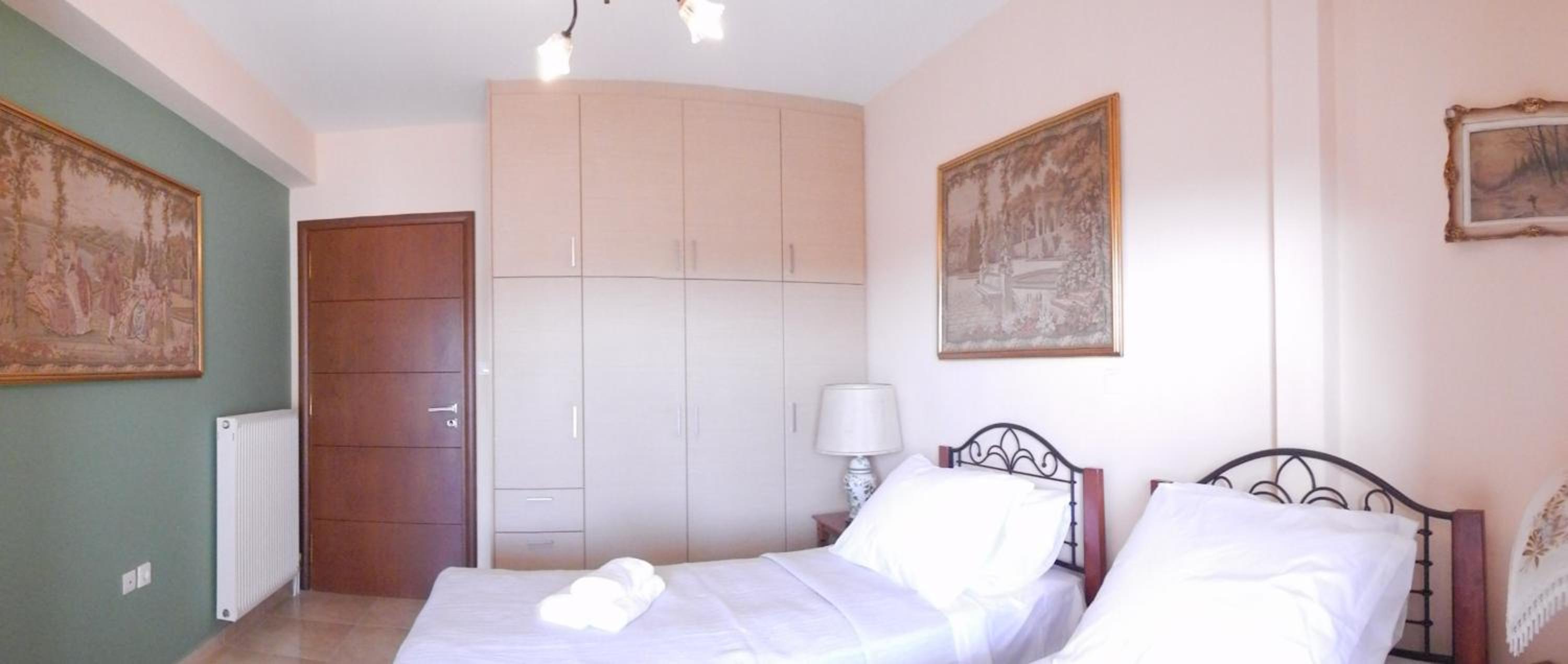 Two-Bedroom Apartment - Photo 45