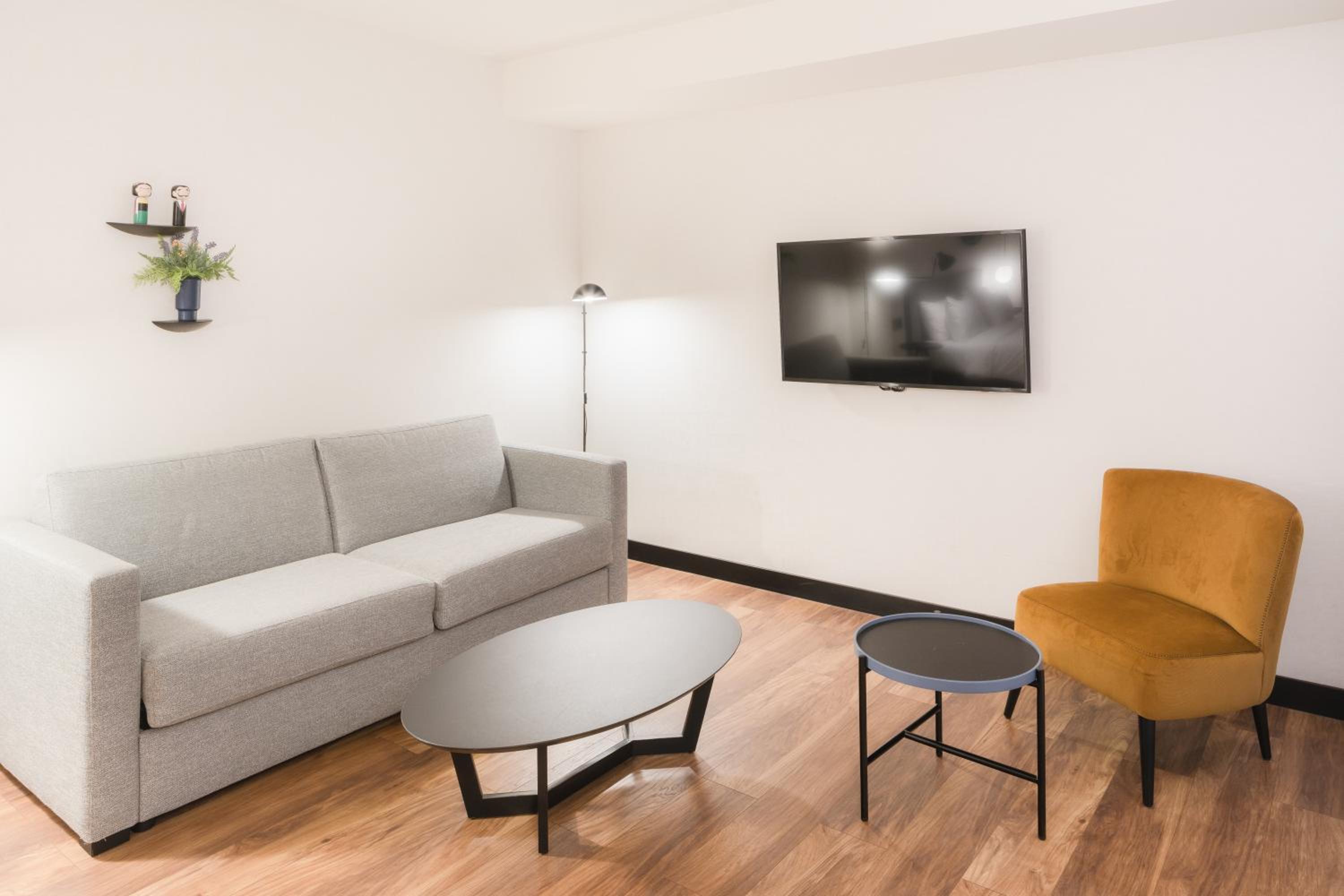 Family Room photo 2