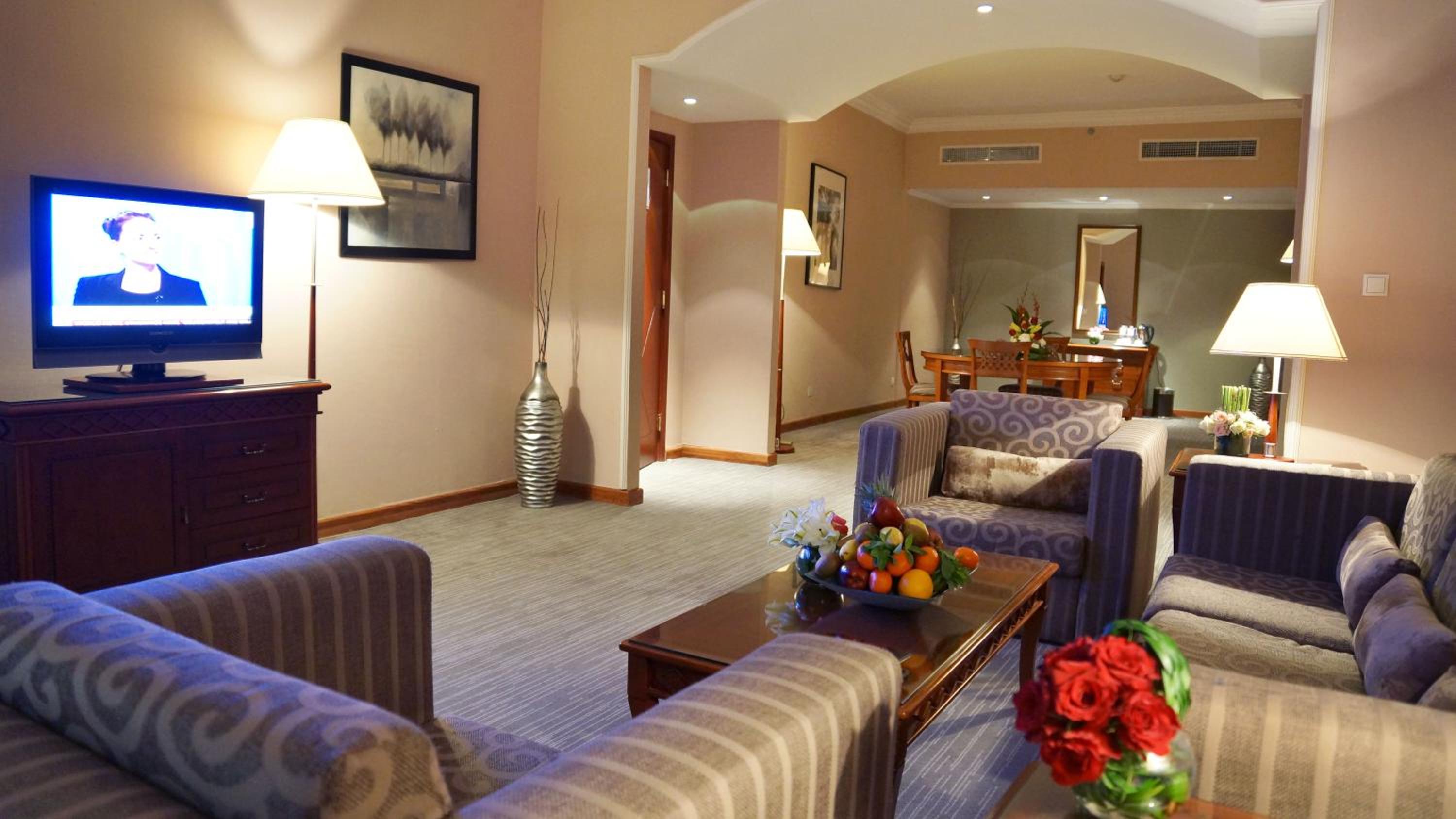 Royal Suite - Photo 2