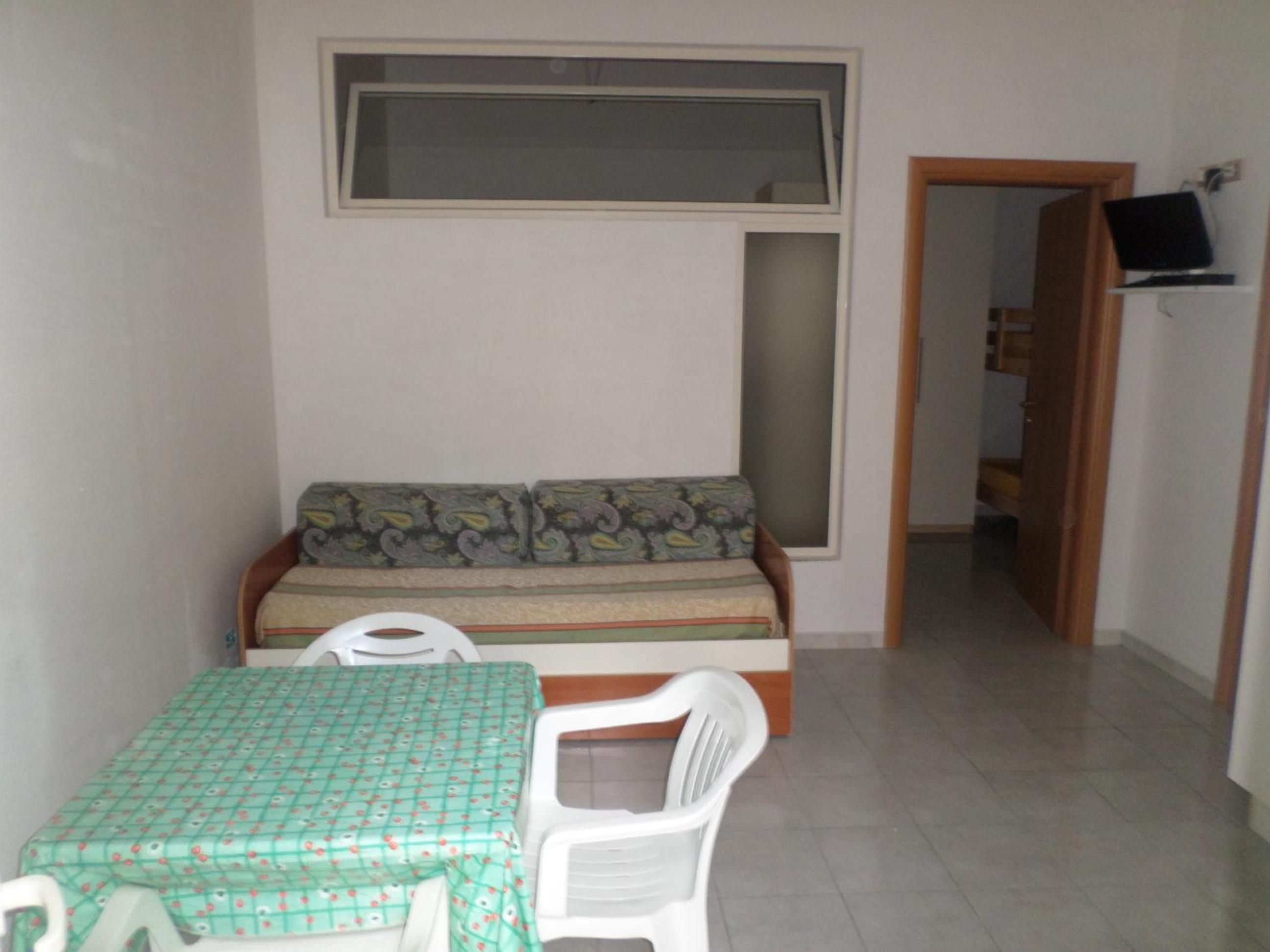One-Bedroom Apartment (3 Adults)
