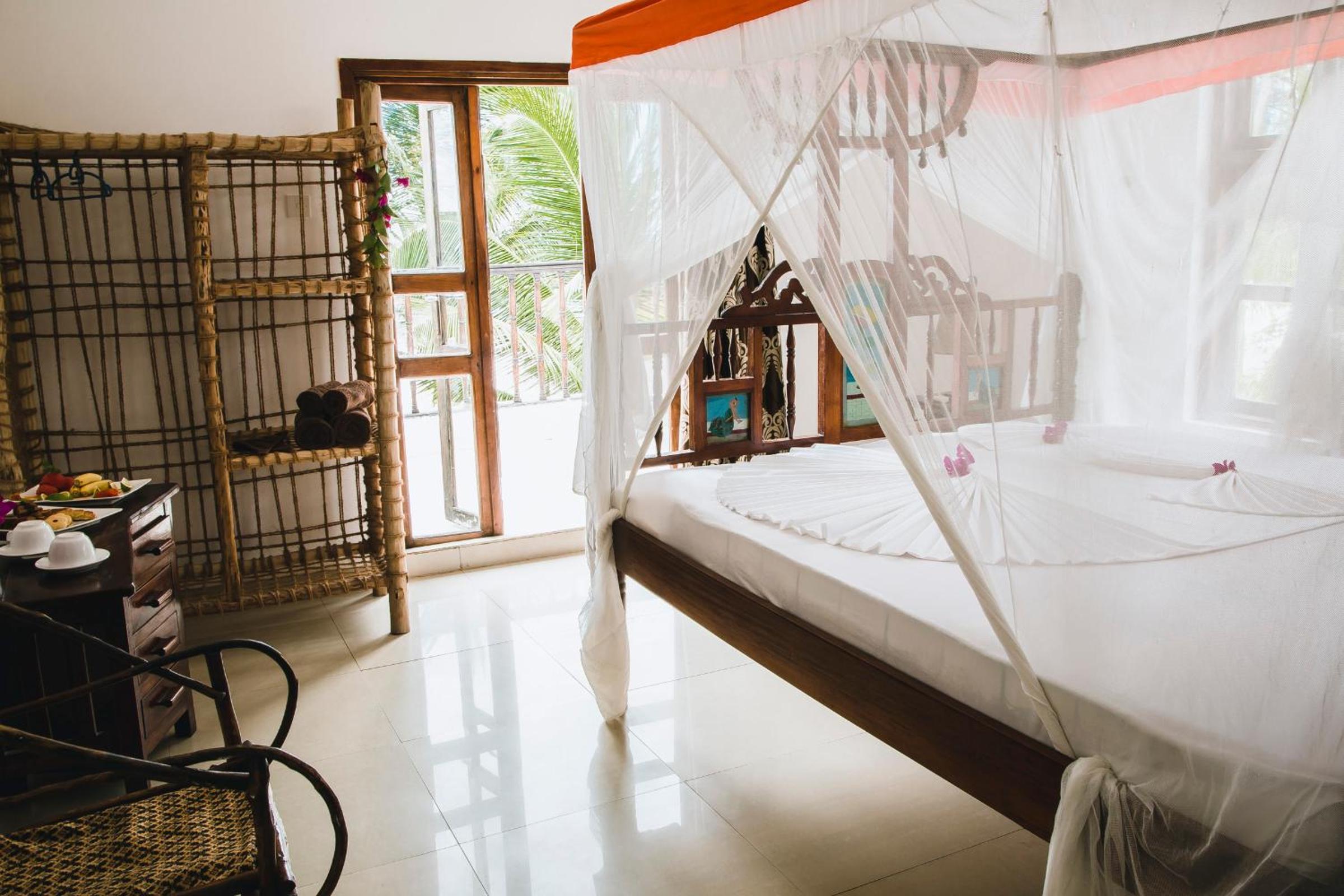 Deluxe Double Room with Balcony and Sea View