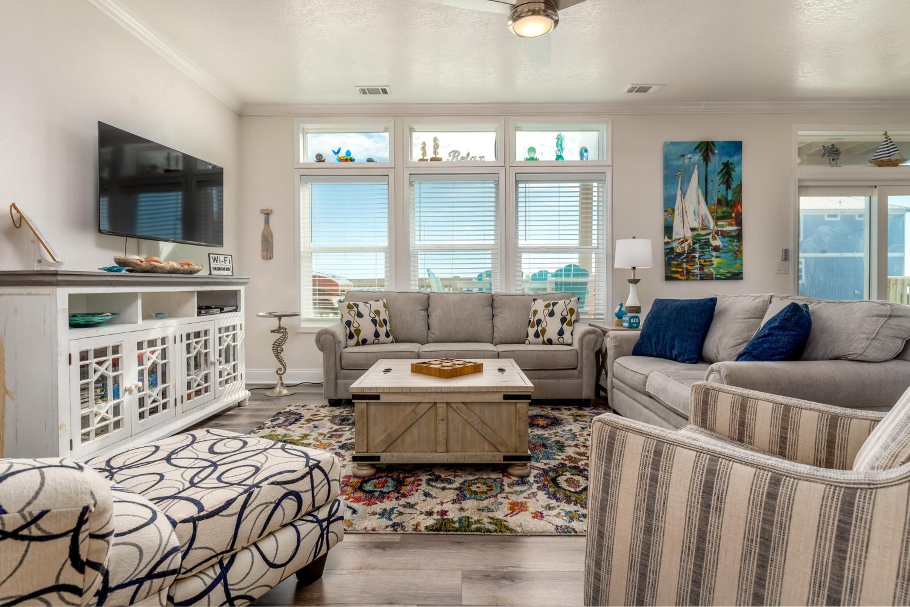 Five-Bedroom House photo 1