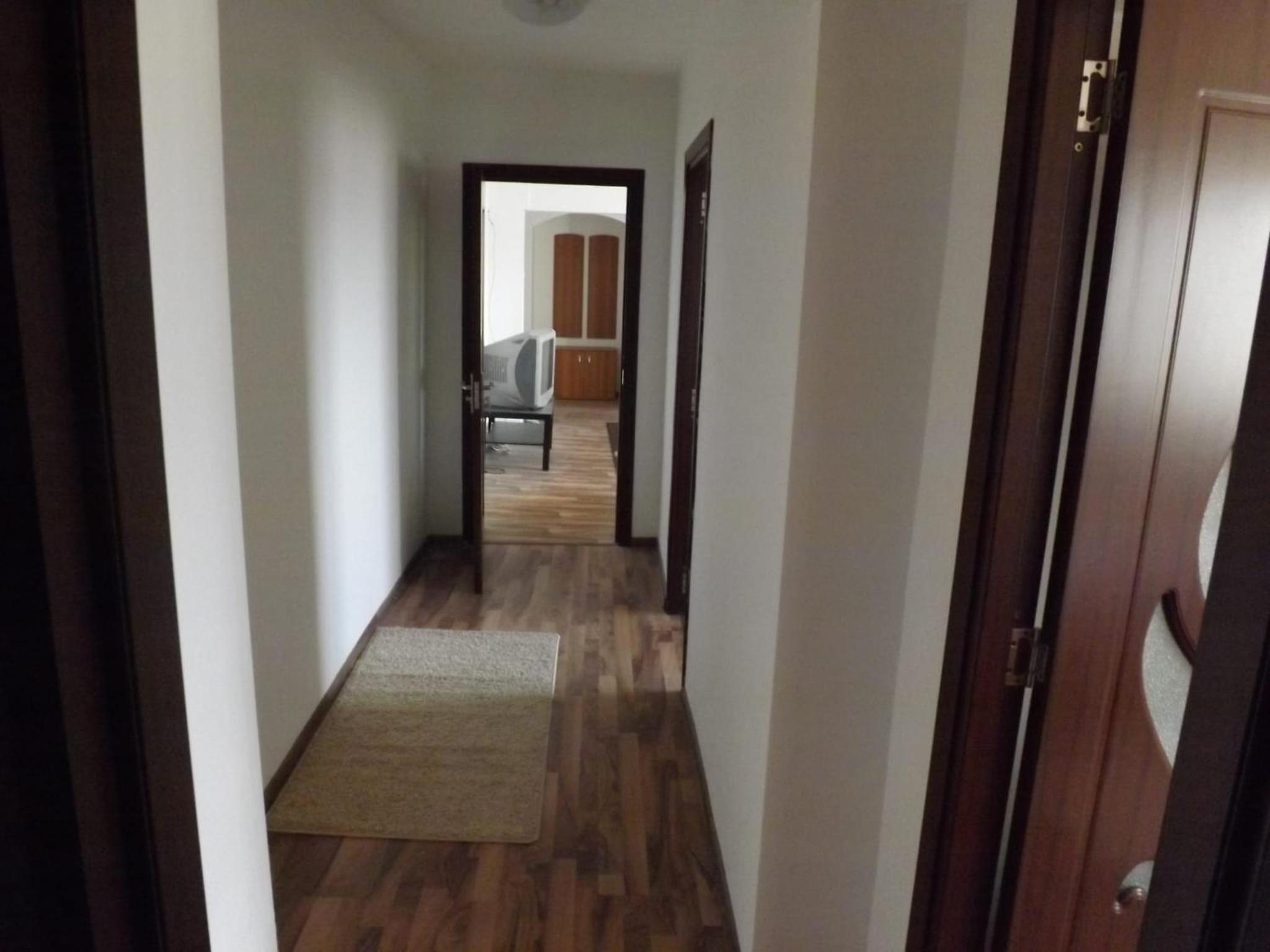 Two-Bedroom Apartment - Photo 4