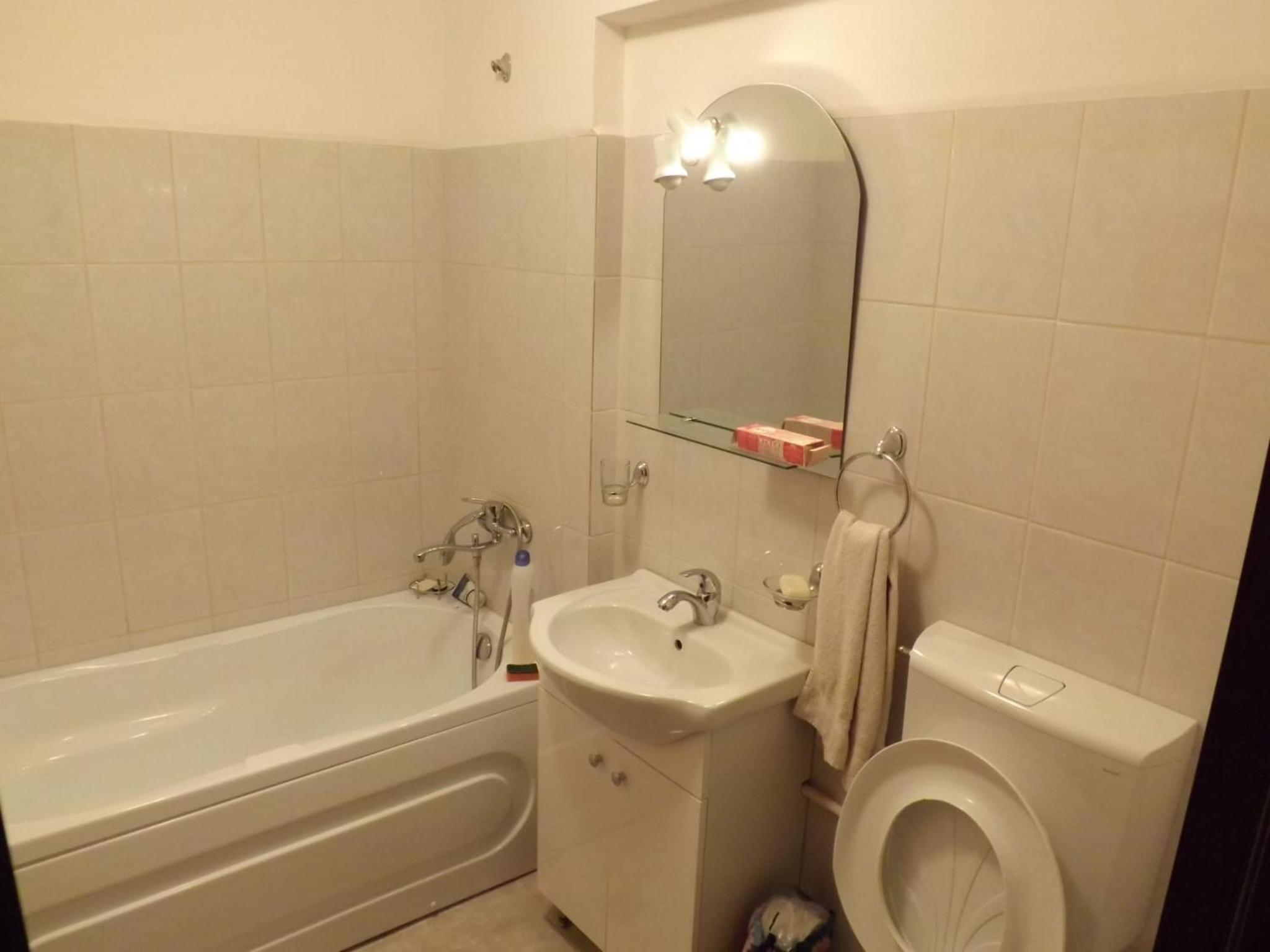 Two-Bedroom Apartment - Photo 3