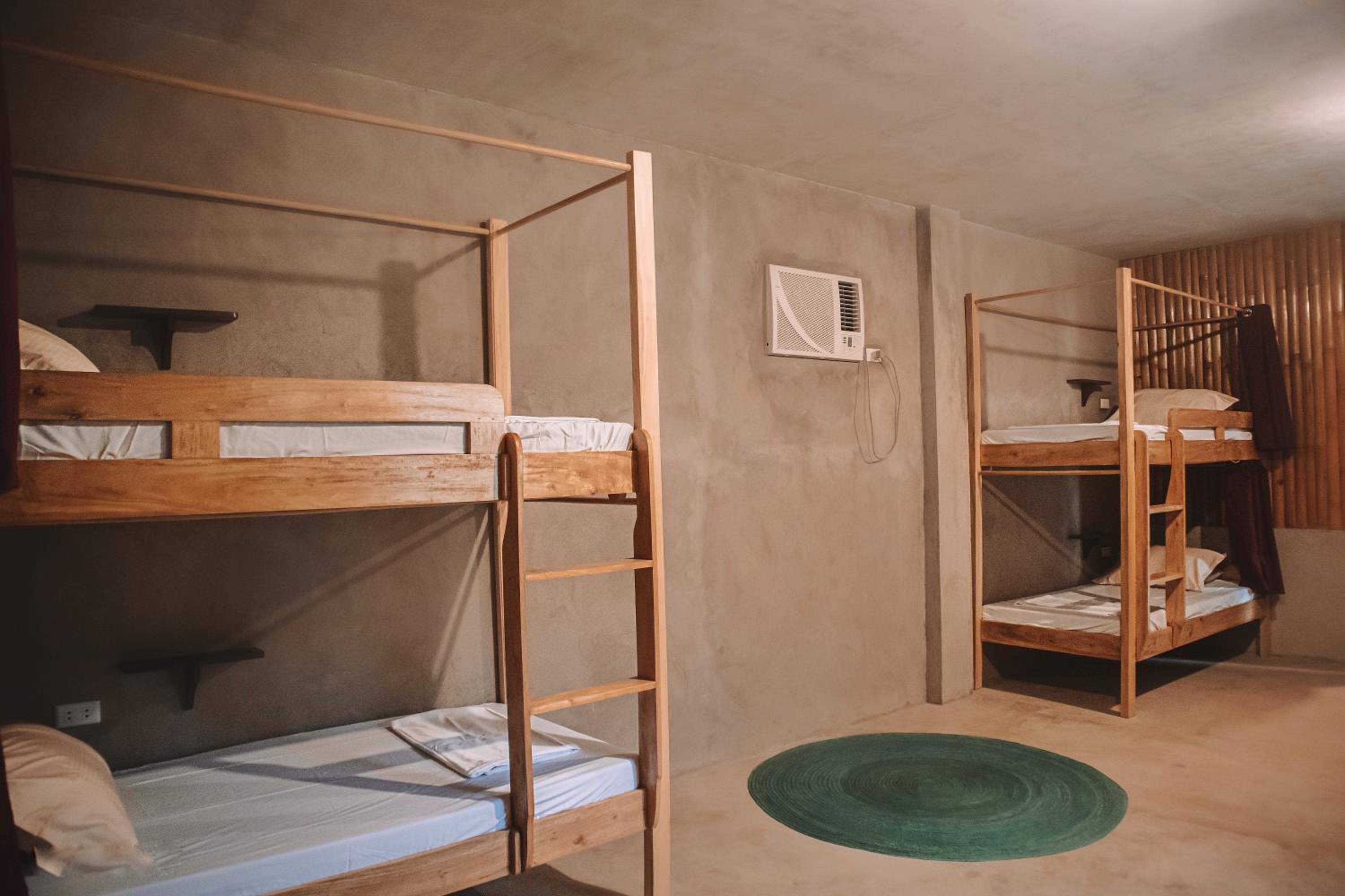 Bed in 8-Bed Mixed Dormitory Room photo 2