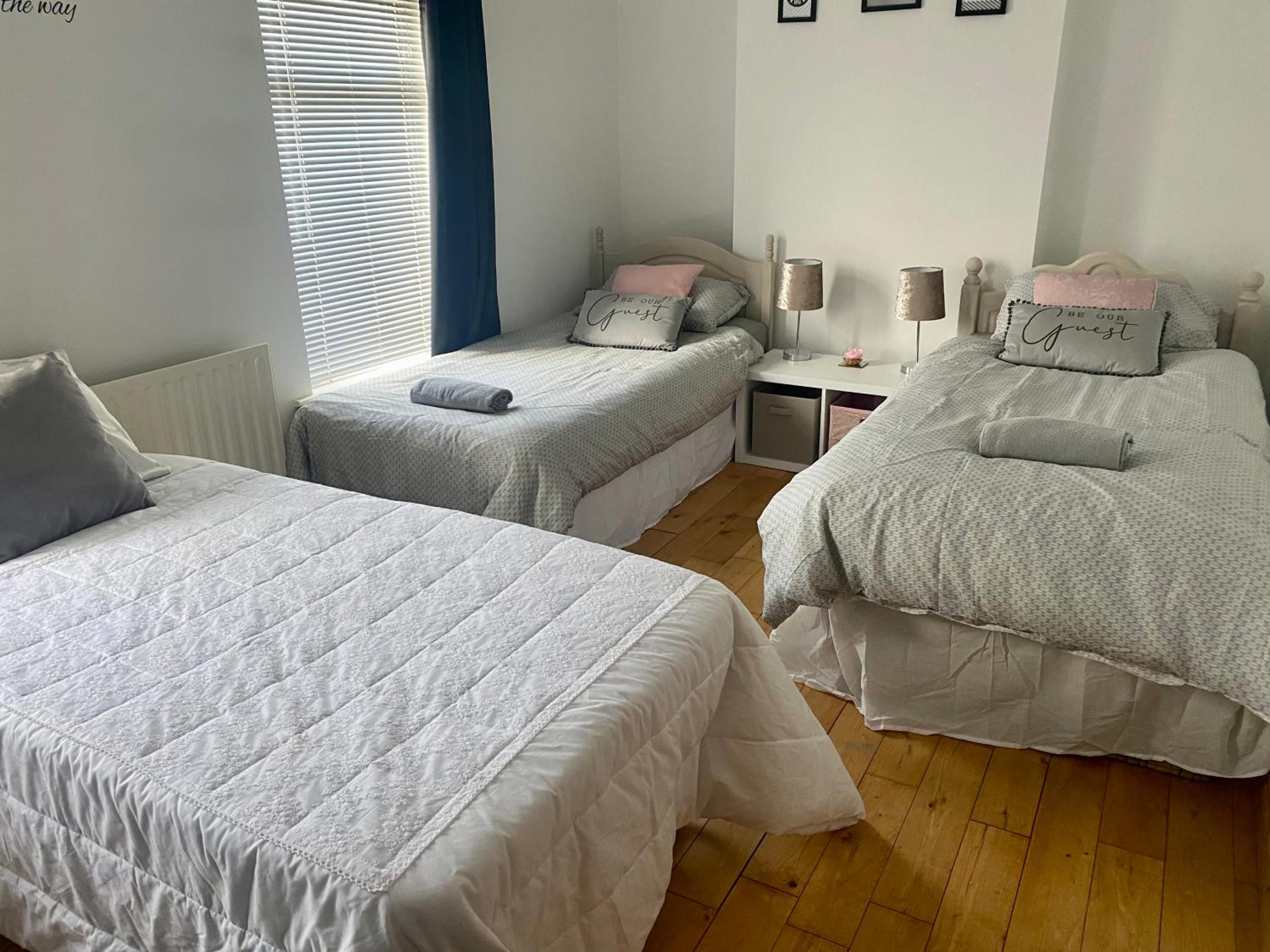 Two-Bedroom House - Photo 15