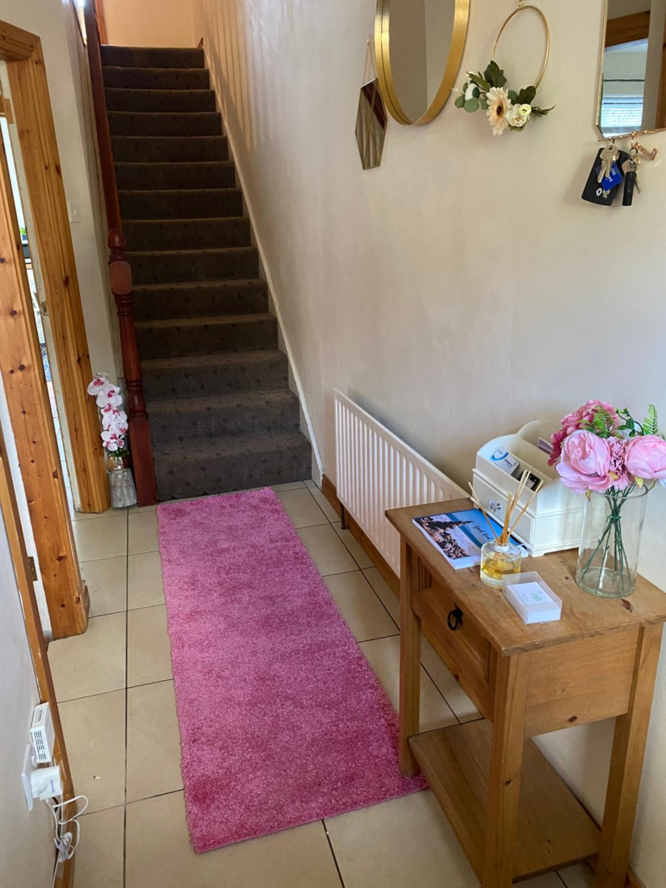 Two-Bedroom House - Photo 31