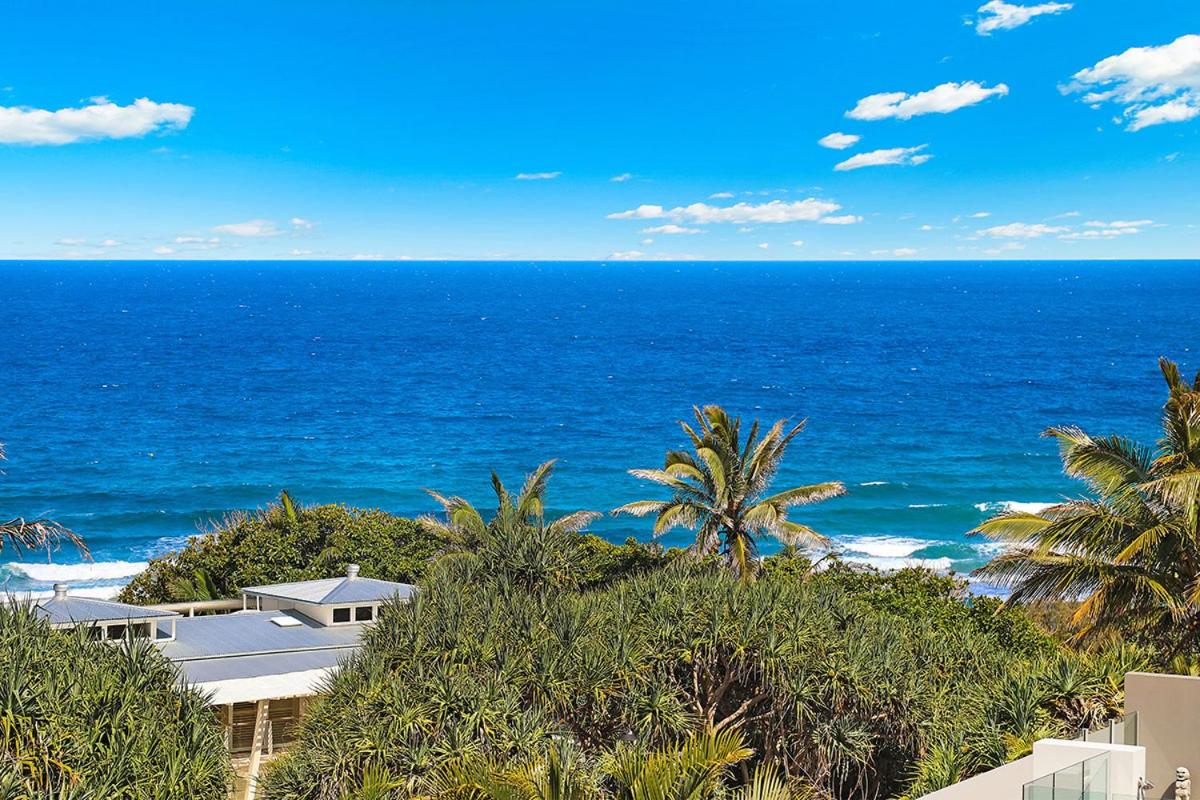 Three-Bedroom Apartment with Ocean View photo 2