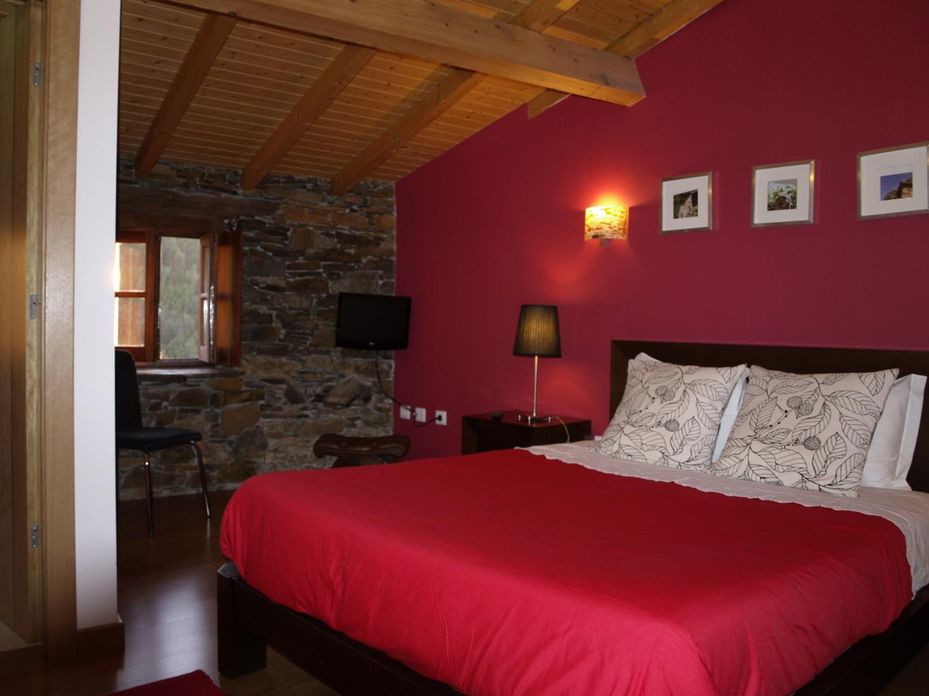 Double Room - Photo 6