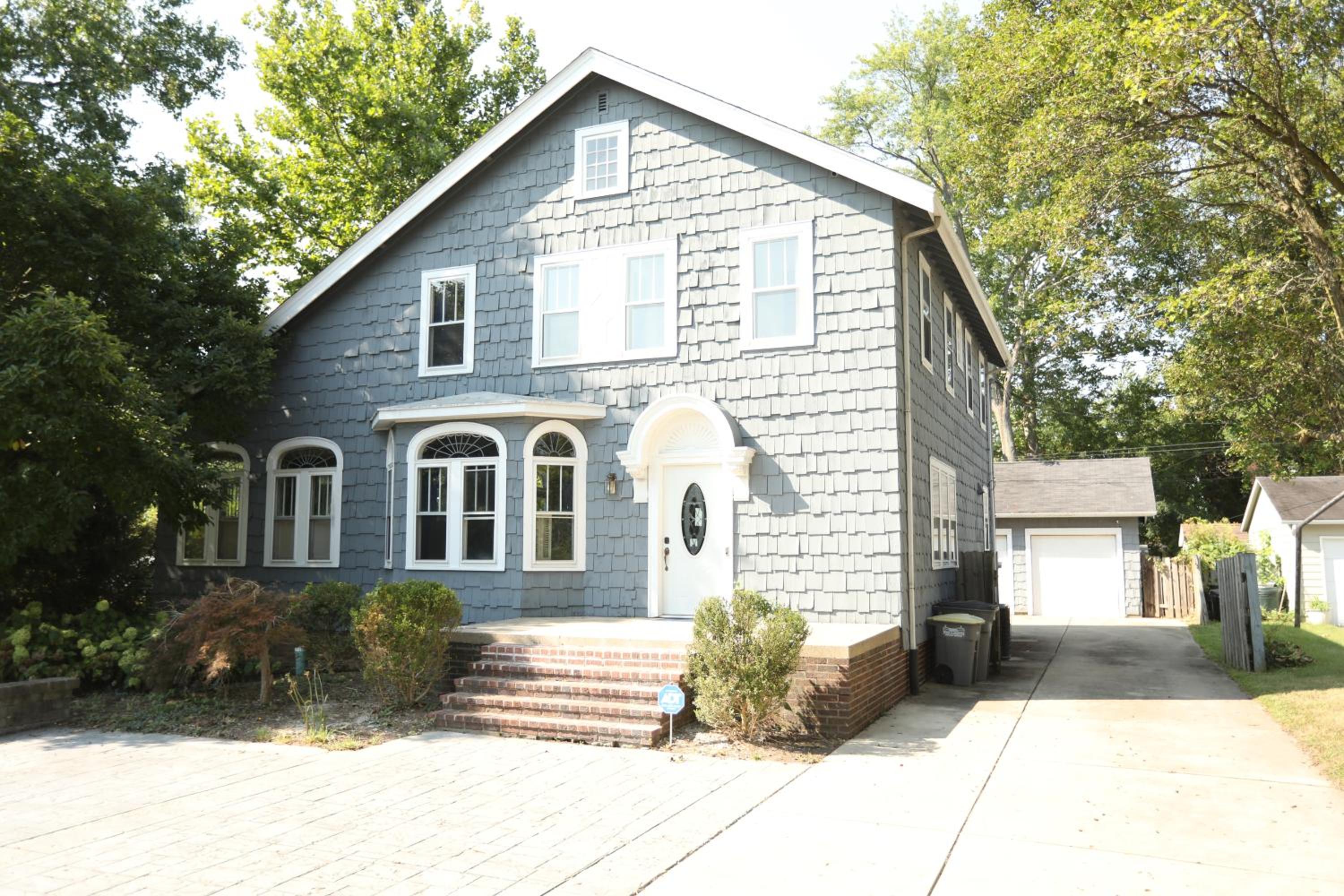 Four-Bedroom House photo 3