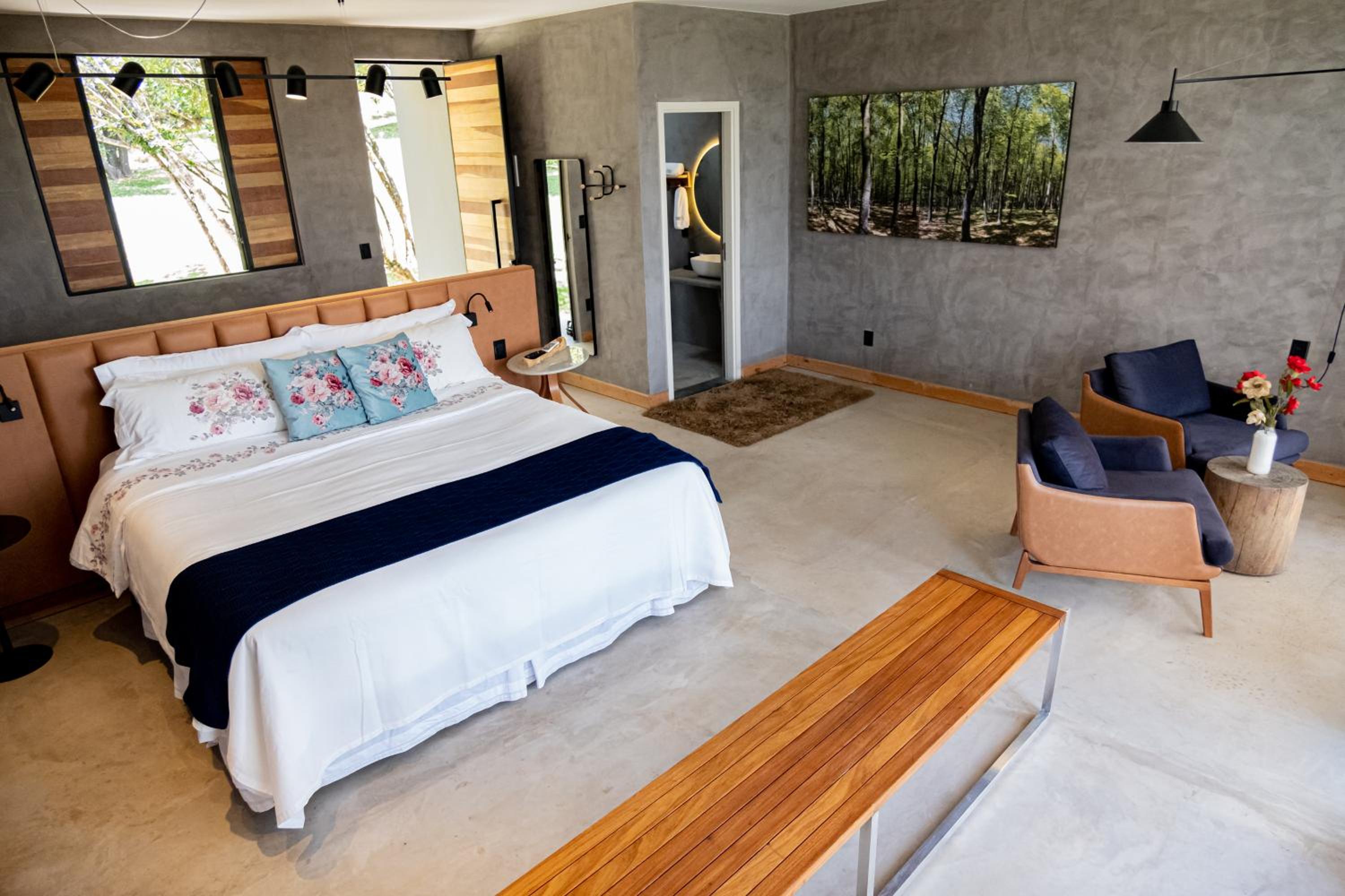 Superior King Room photo 1