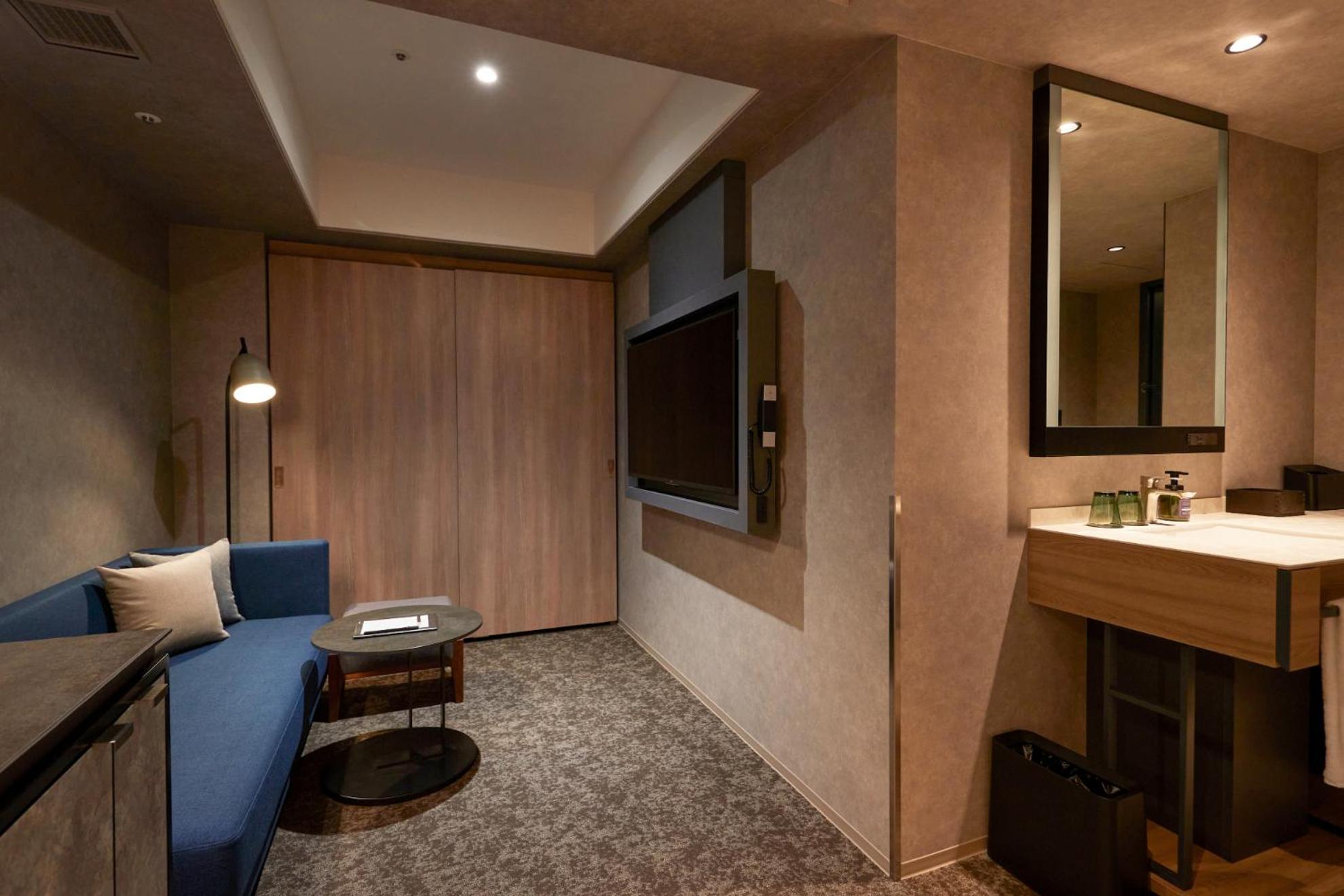 Deluxe King Room - Photo 3