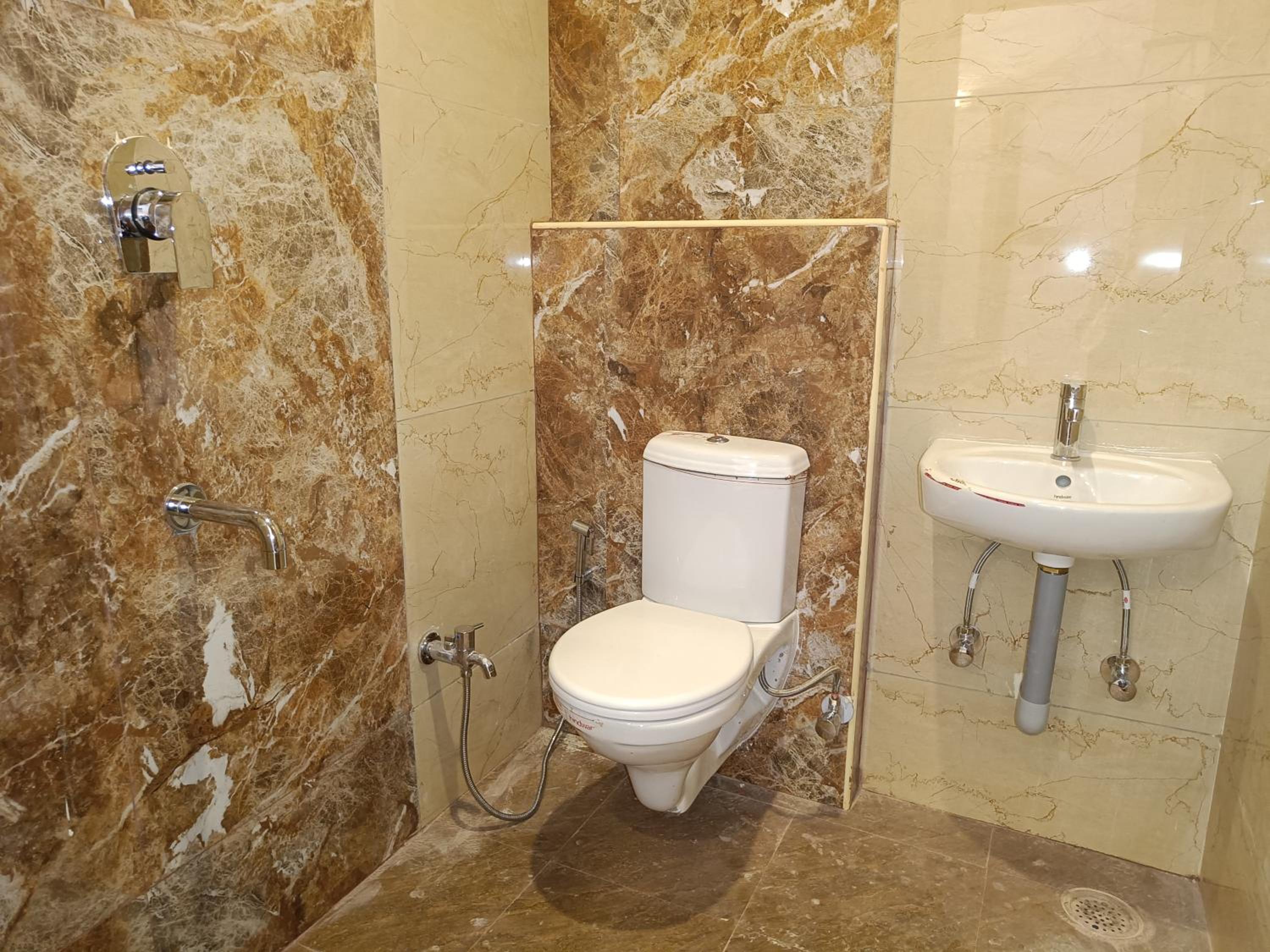 Standard Double Room - Photo 5