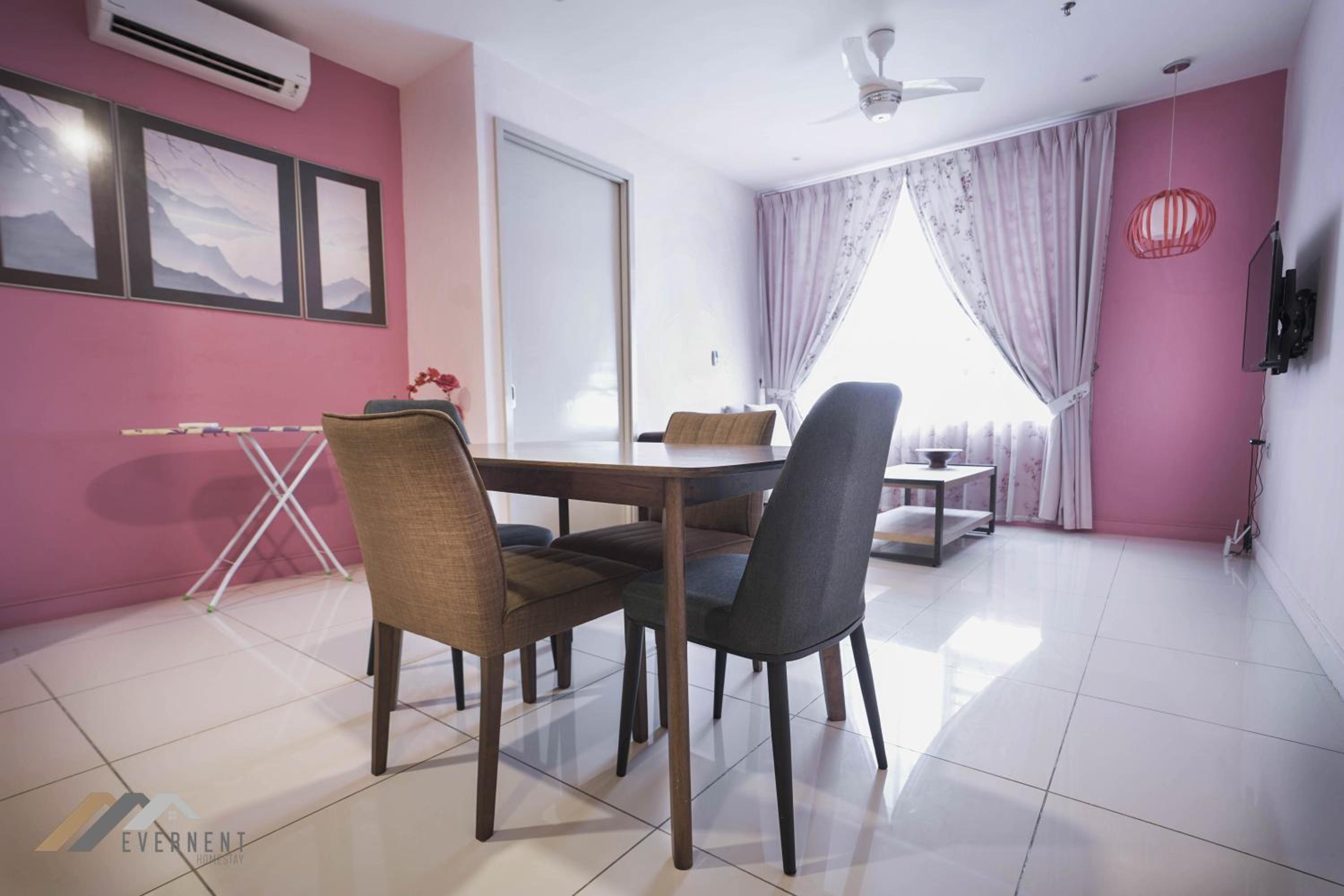 Studio Apartment - Photo 4