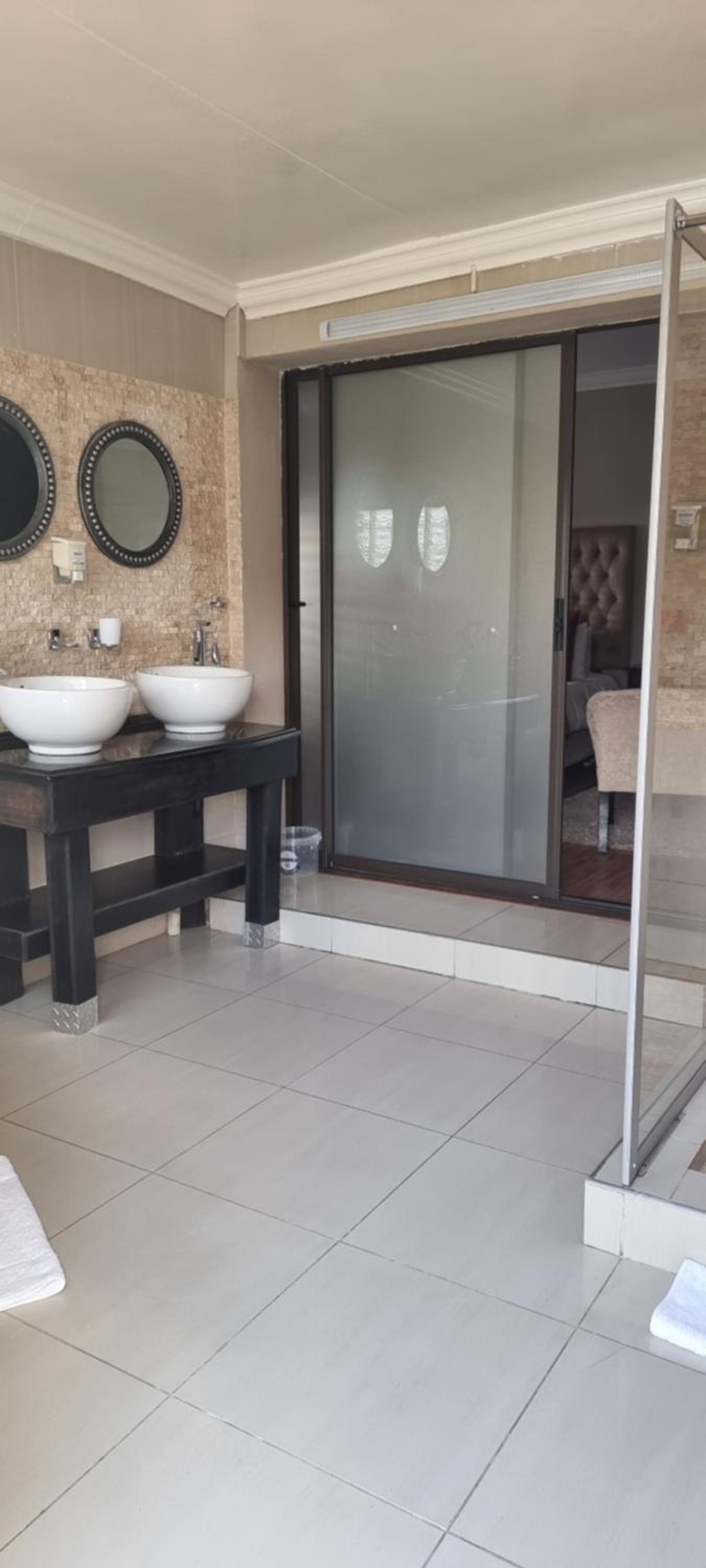 Deluxe Triple Room - Photo 7